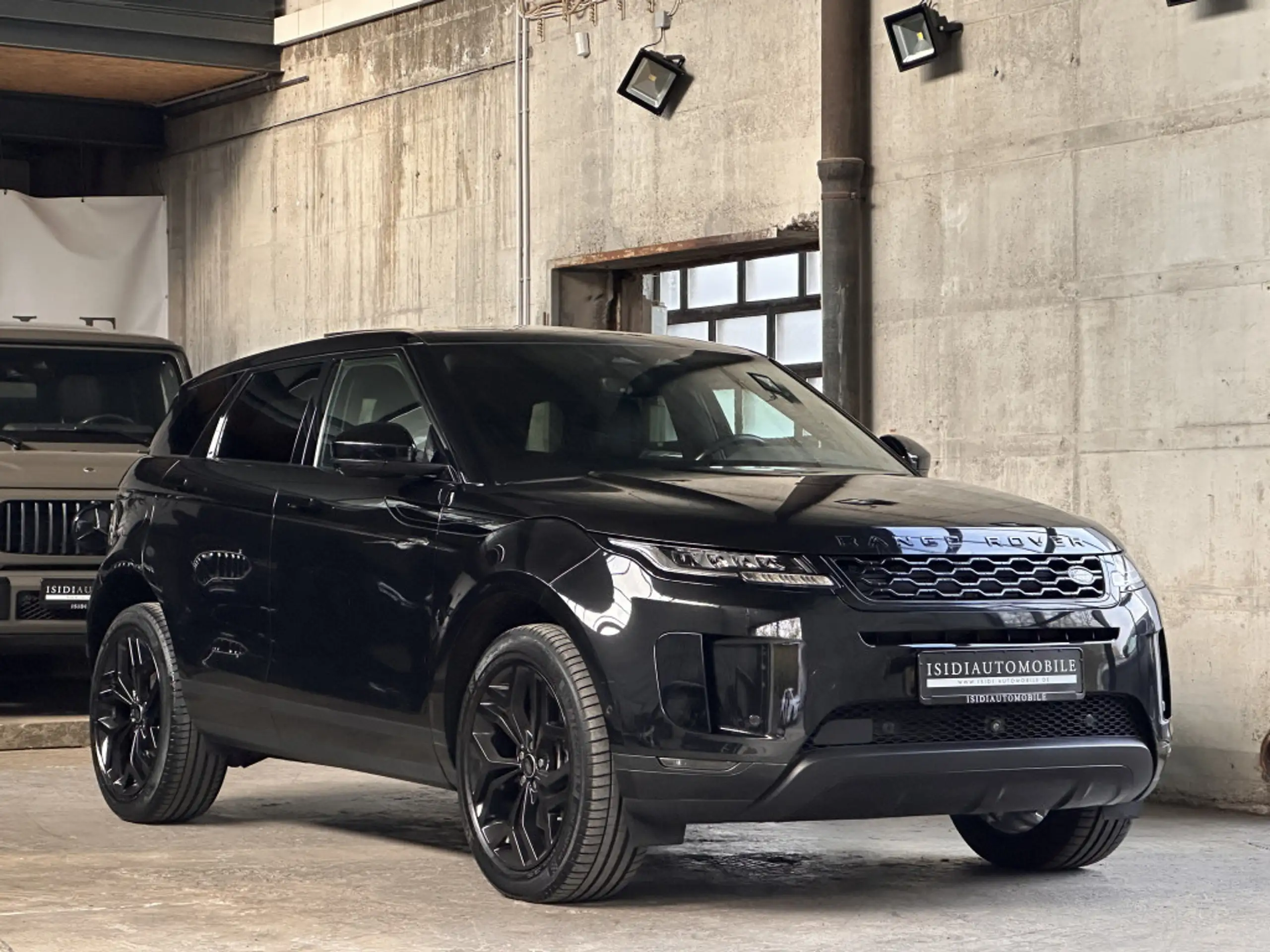 Land Rover - Range Rover Evoque