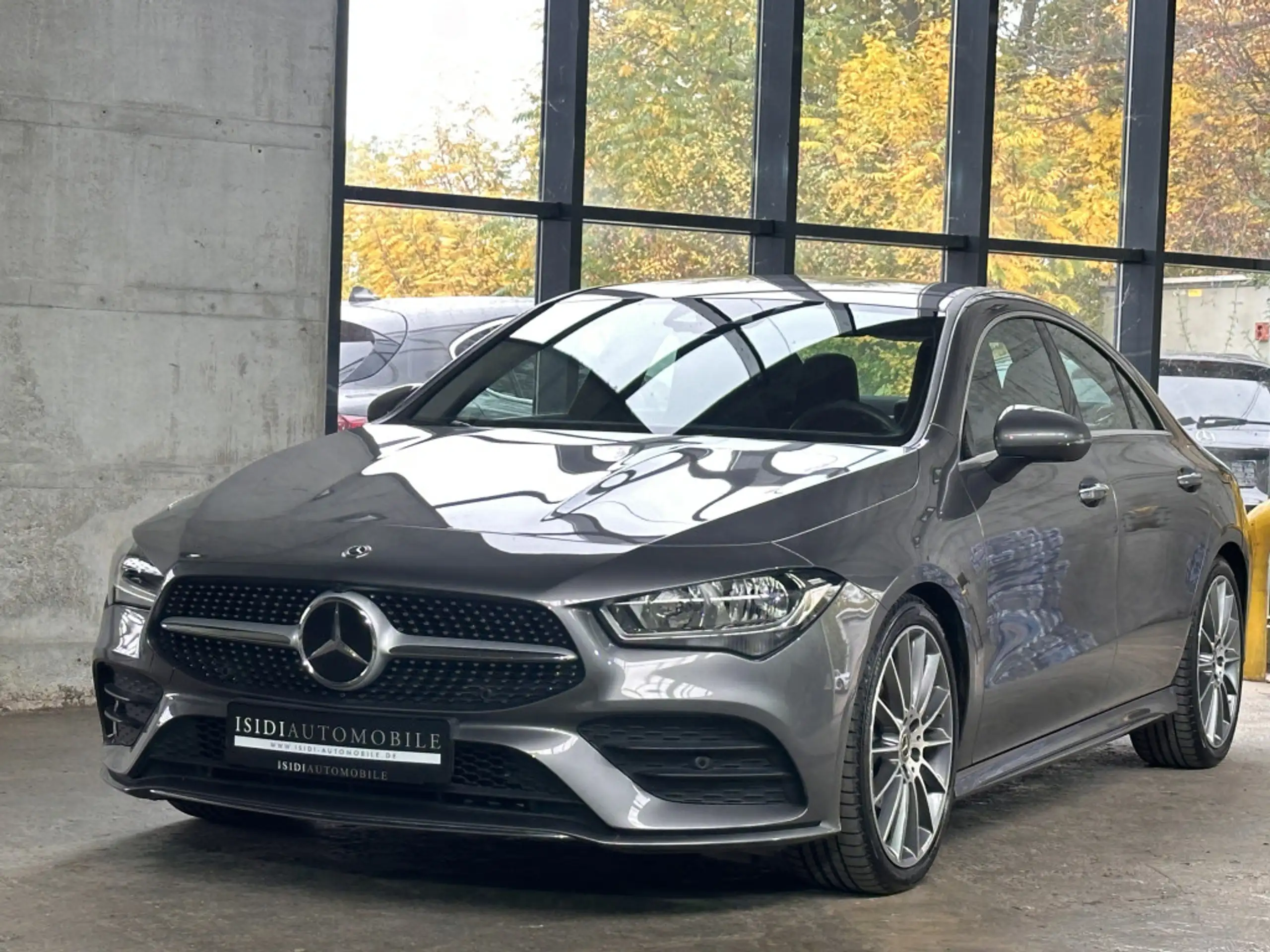 Mercedes-Benz - CLA 220