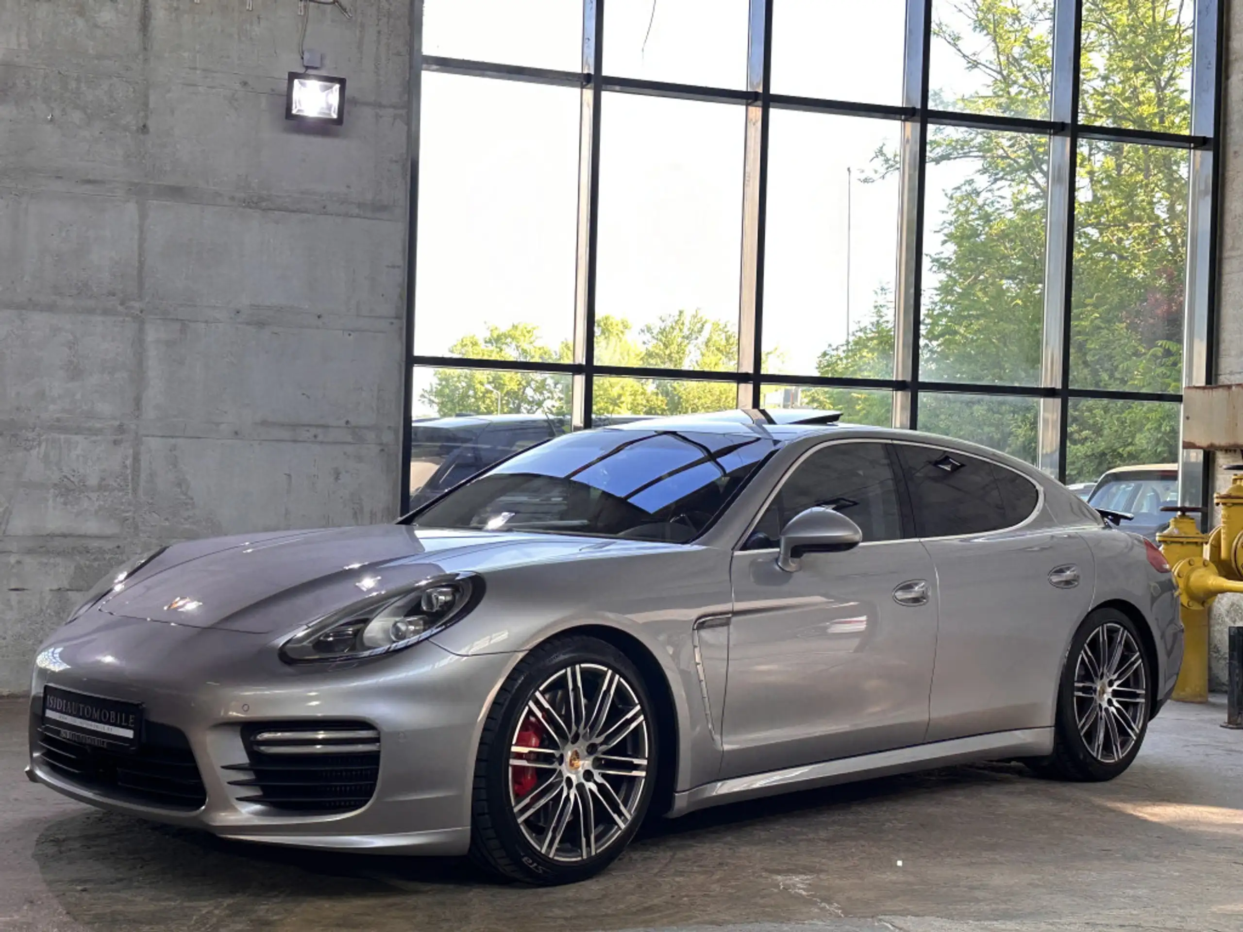 Porsche - Panamera