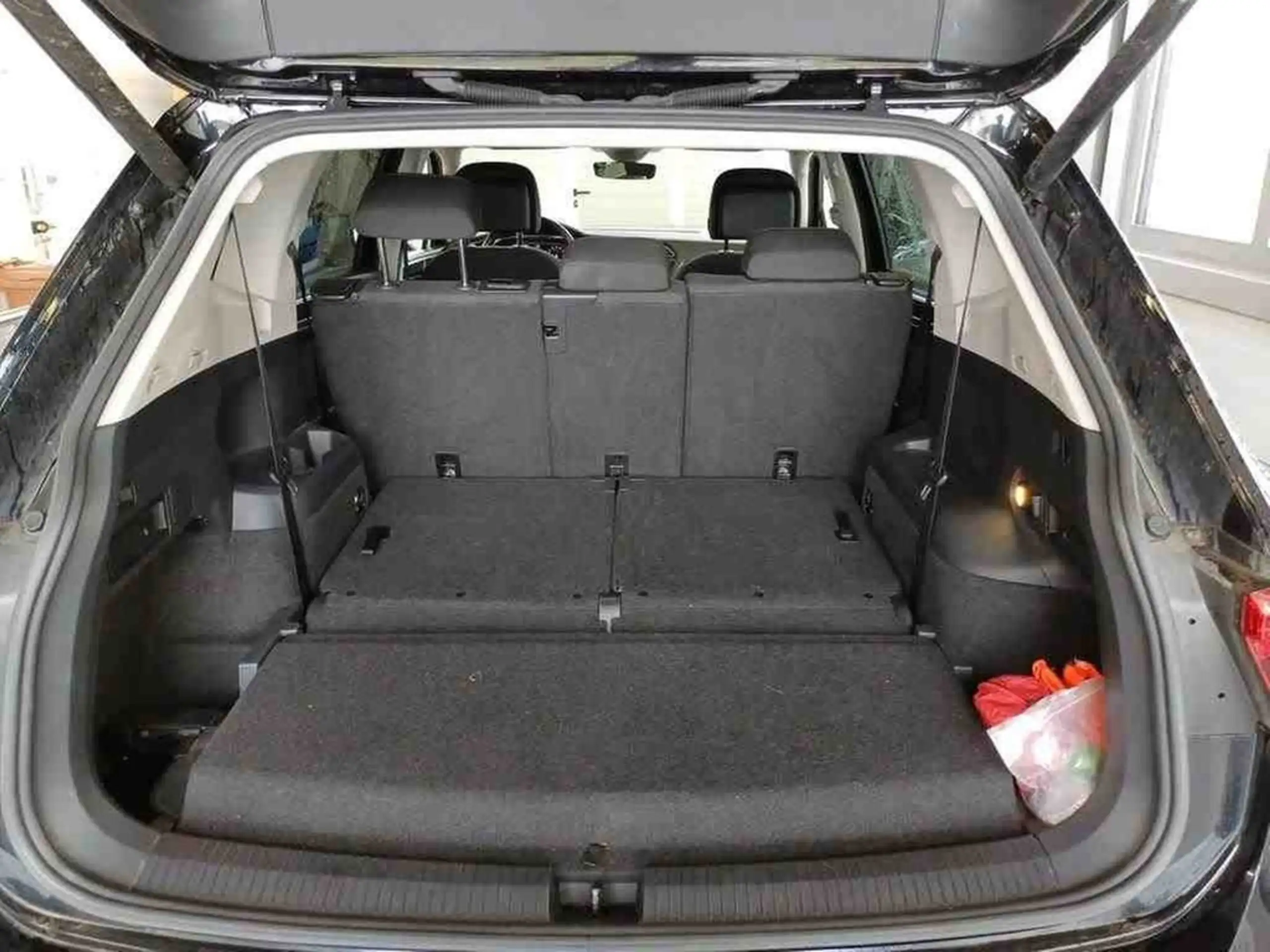 Volkswagen - Tiguan Allspace