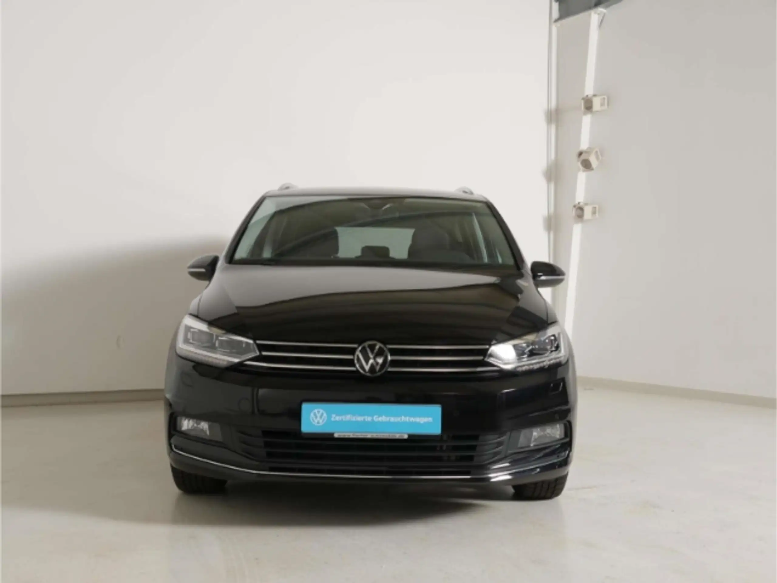 Volkswagen - Touran