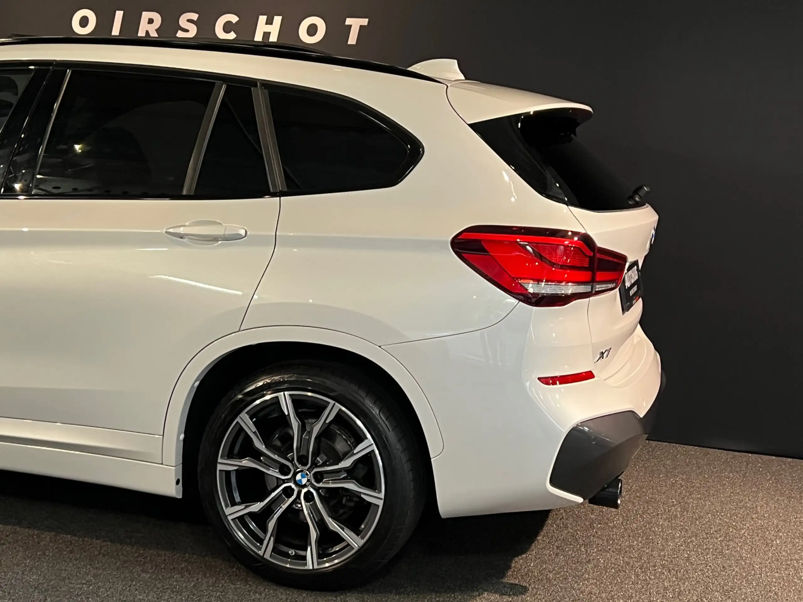 BMW - X1