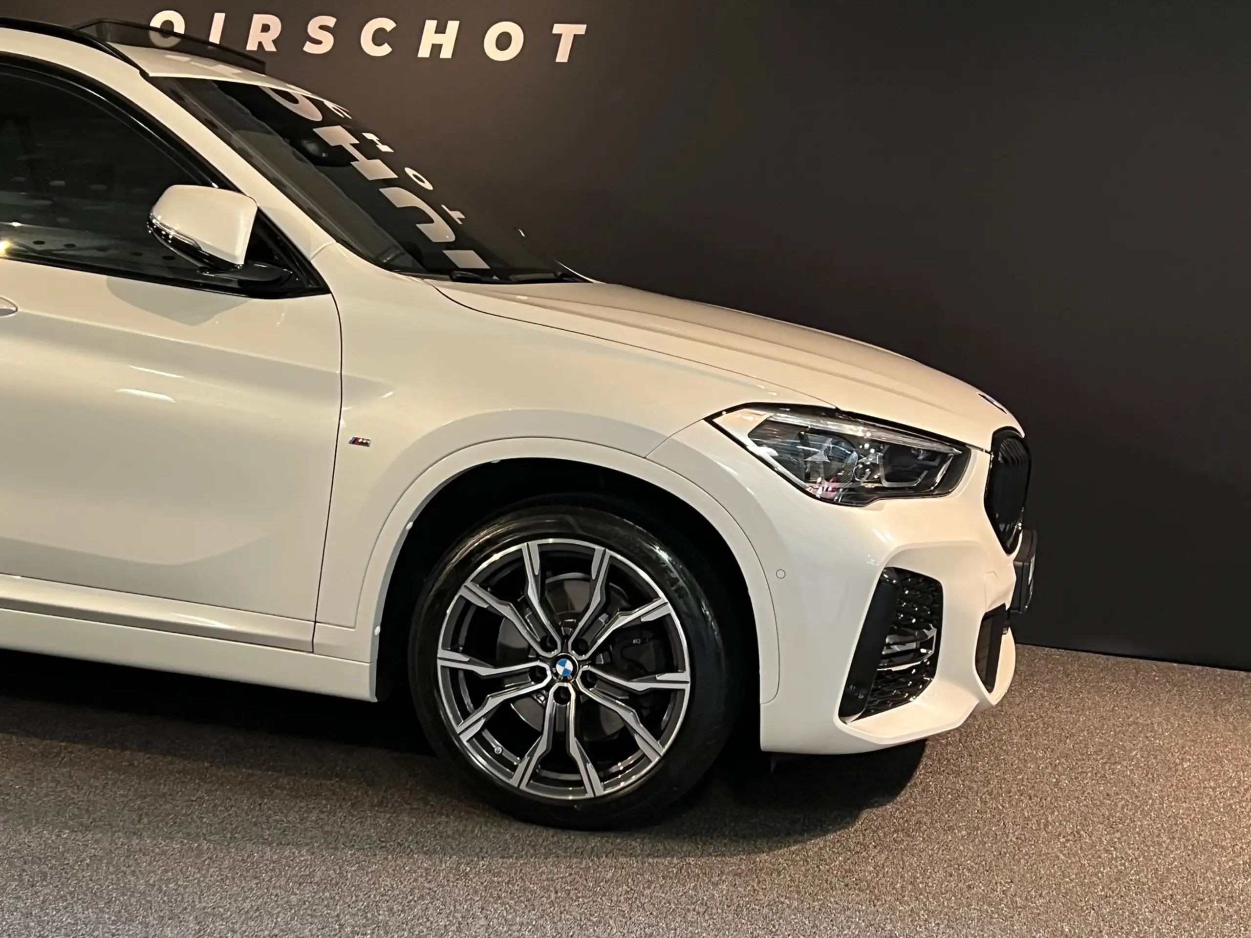 BMW - X1