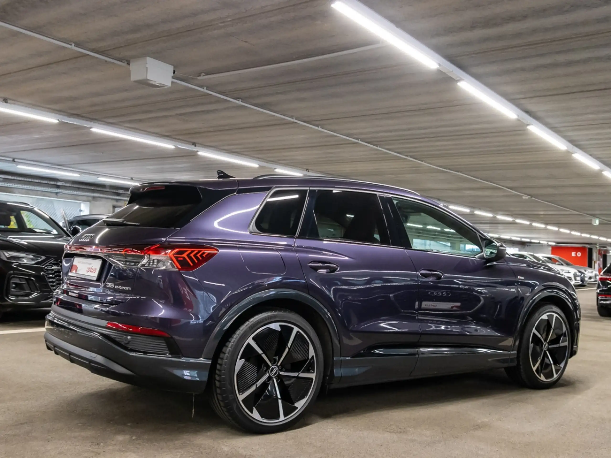 Audi - Q4 e-tron