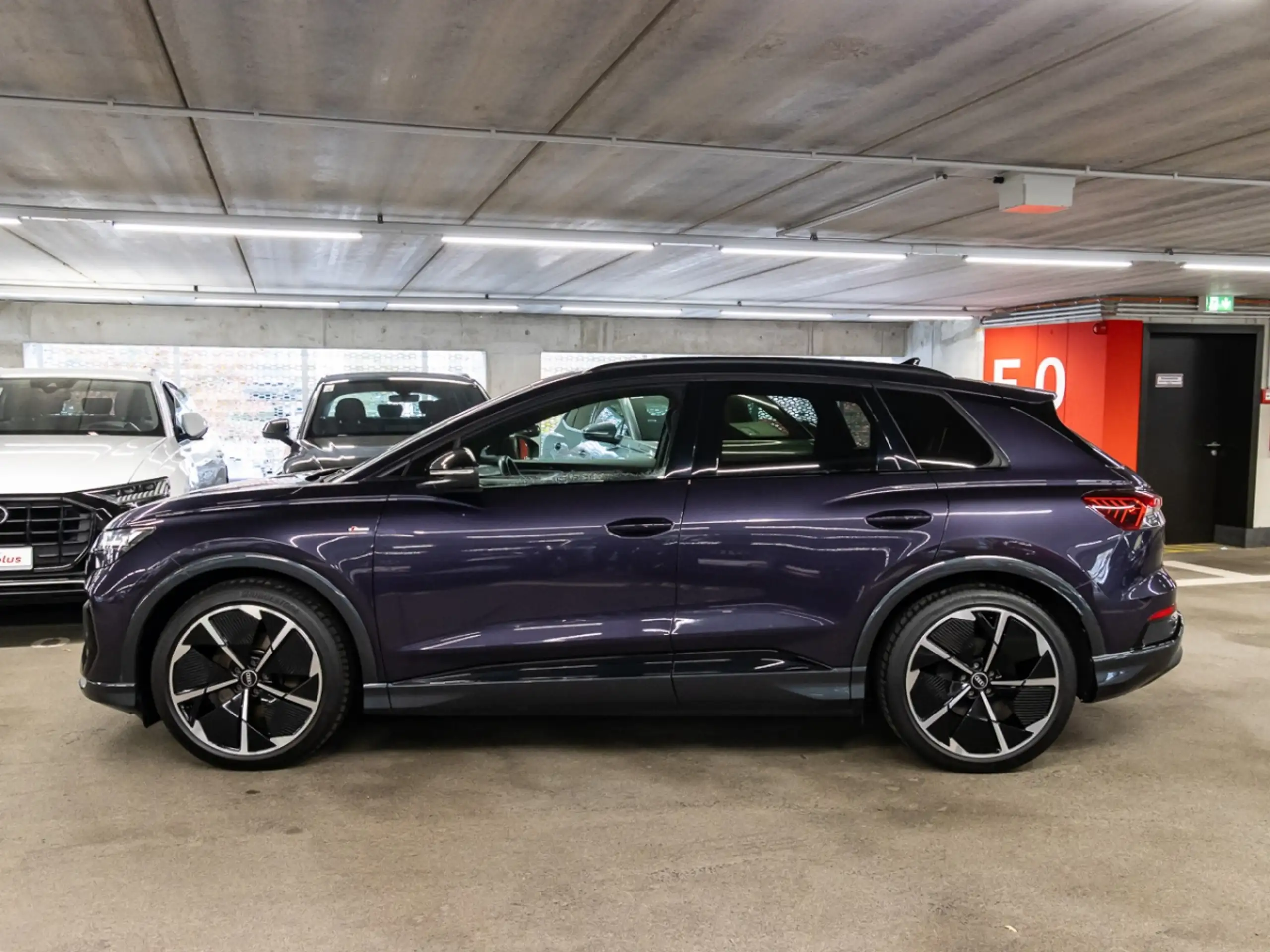 Audi - Q4 e-tron