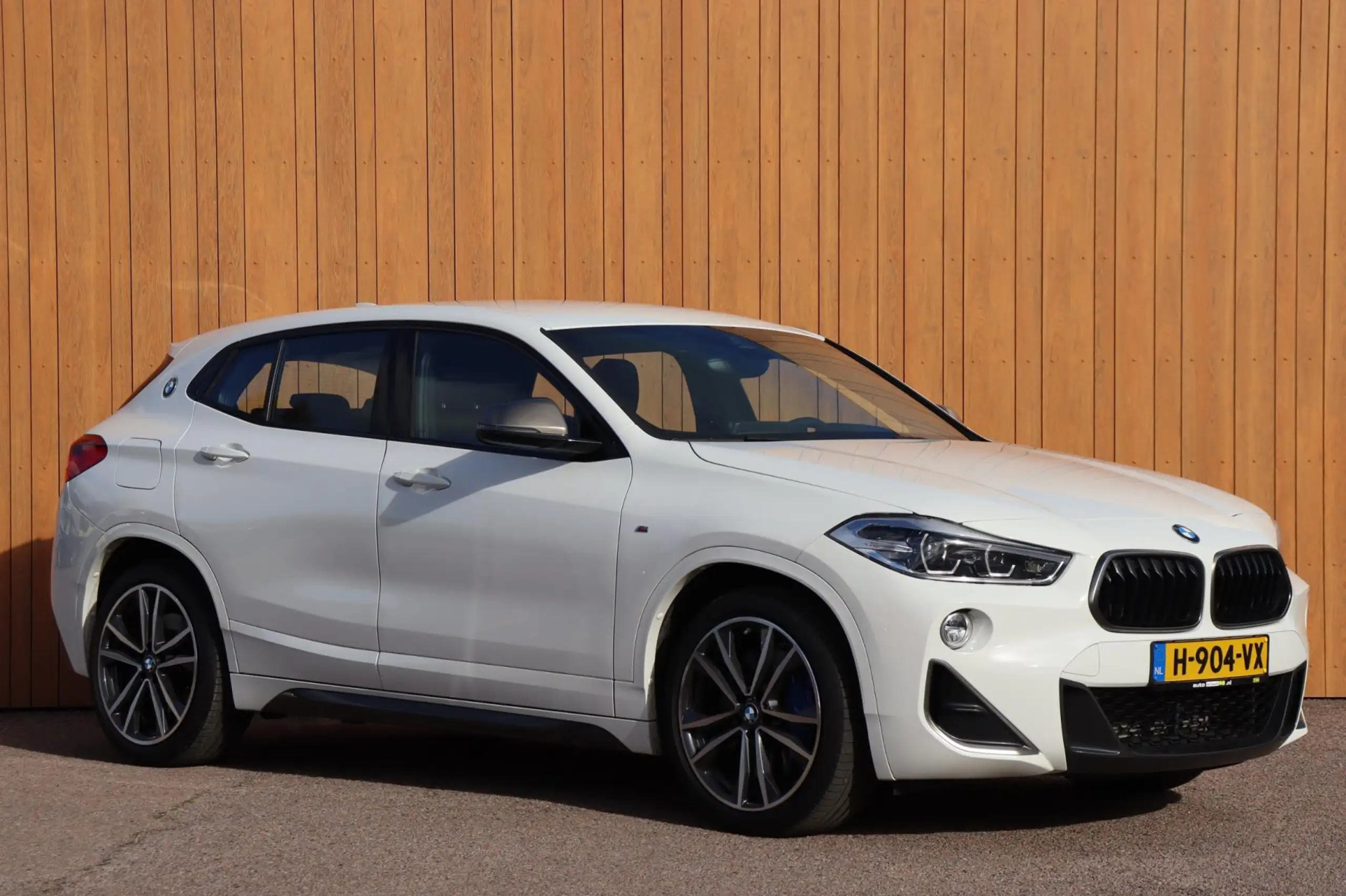 BMW - X2