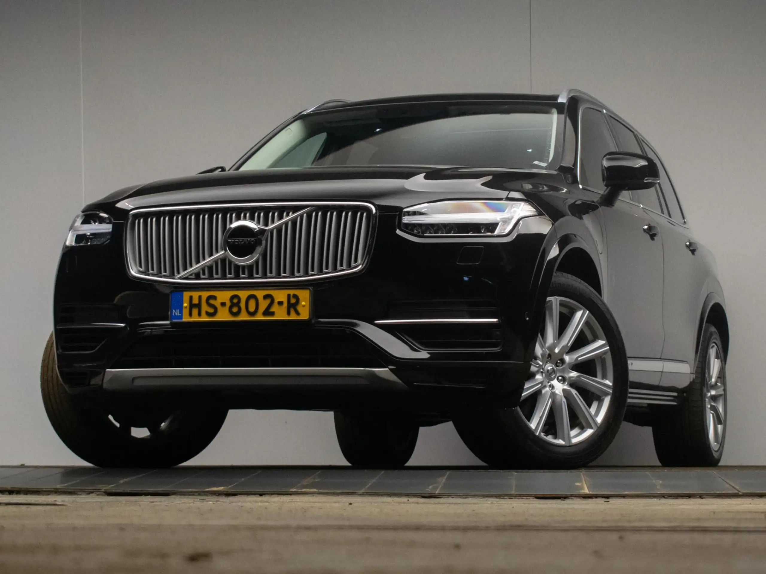 Volvo - XC90