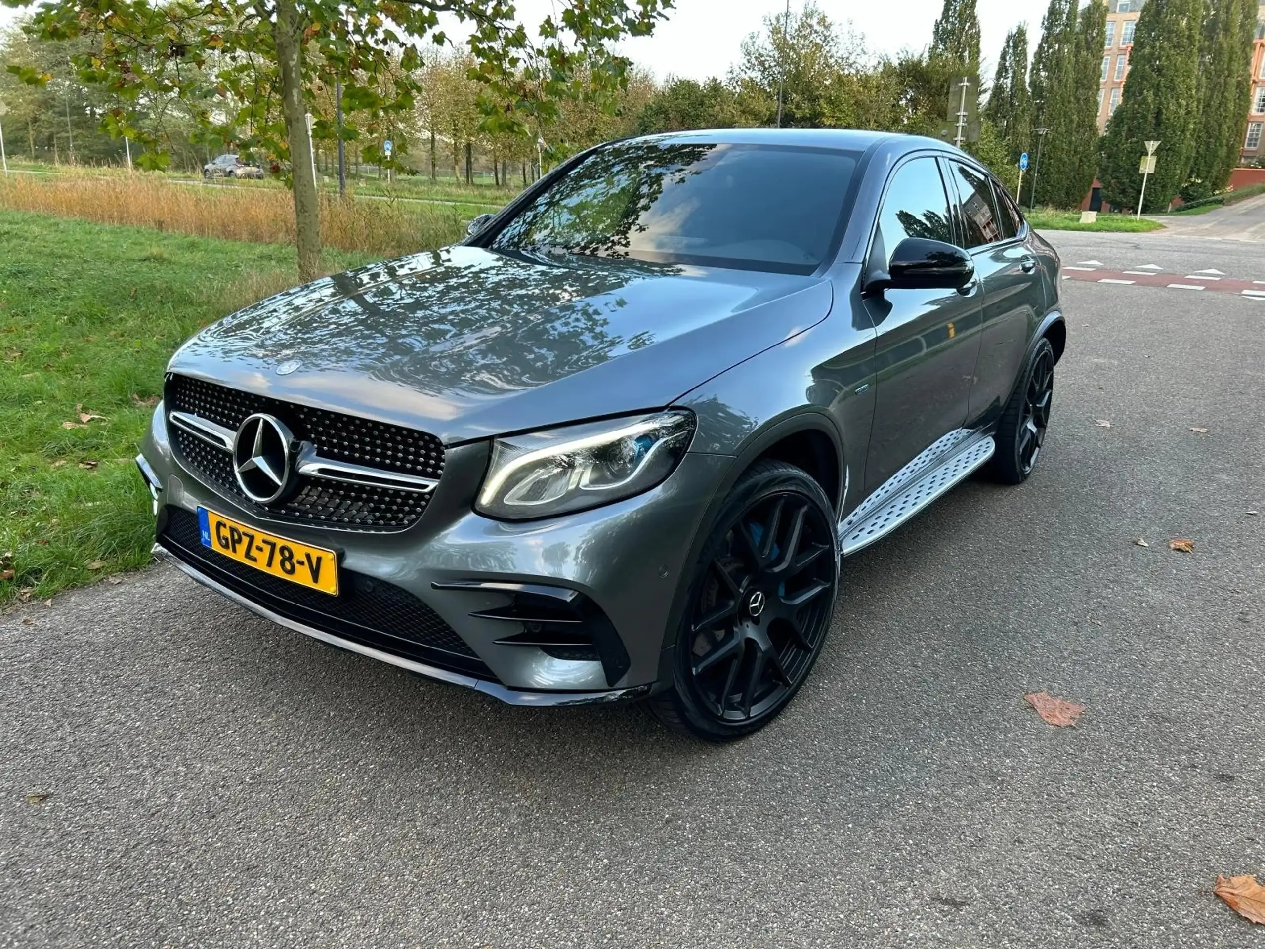 Mercedes-Benz - GLC 350