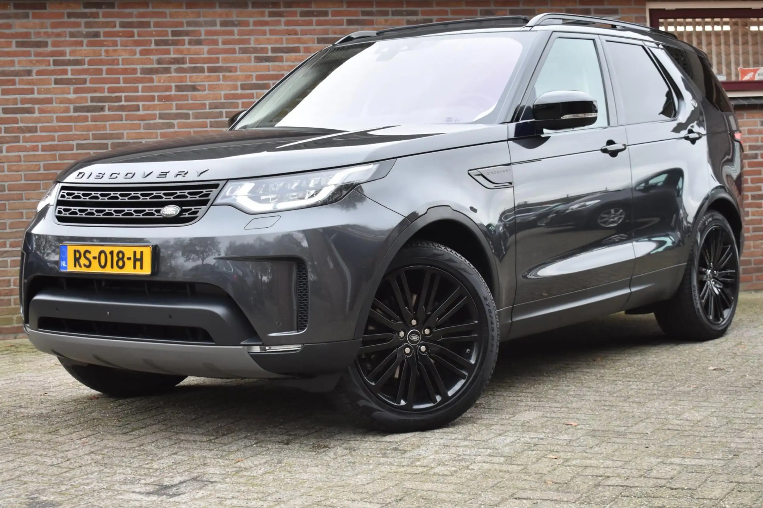 Land Rover Discovery 2018