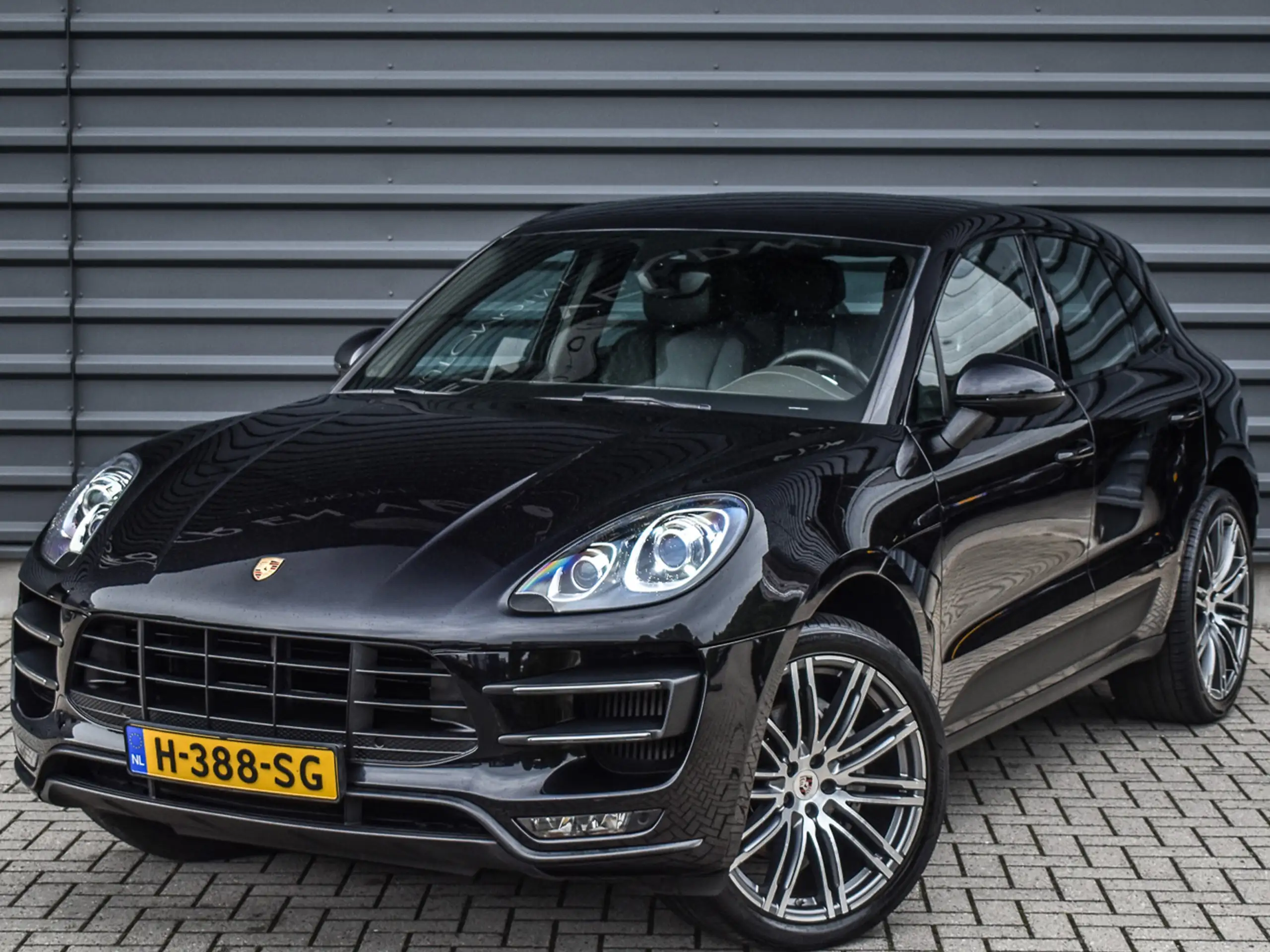 Porsche - Macan