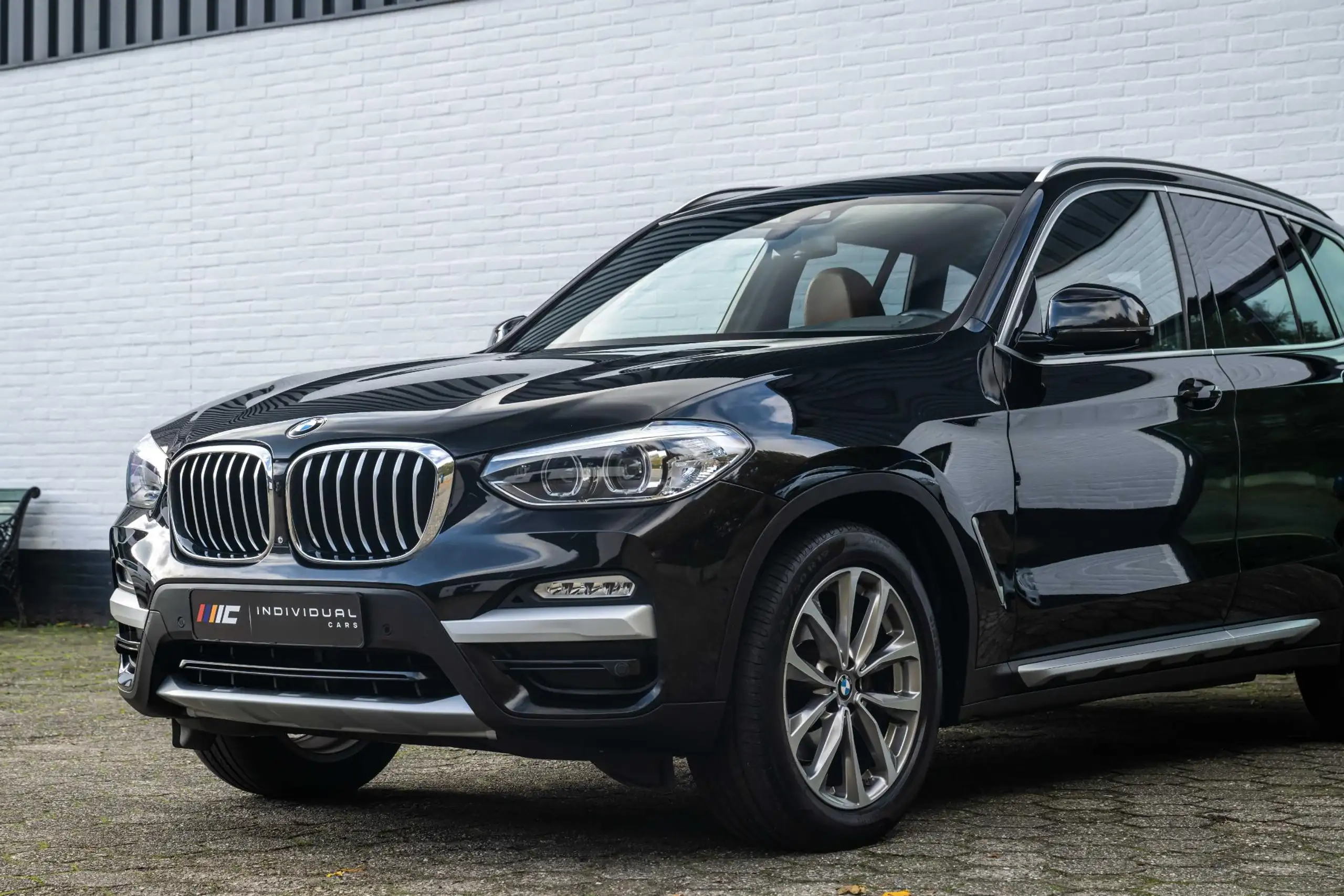 BMW - X3