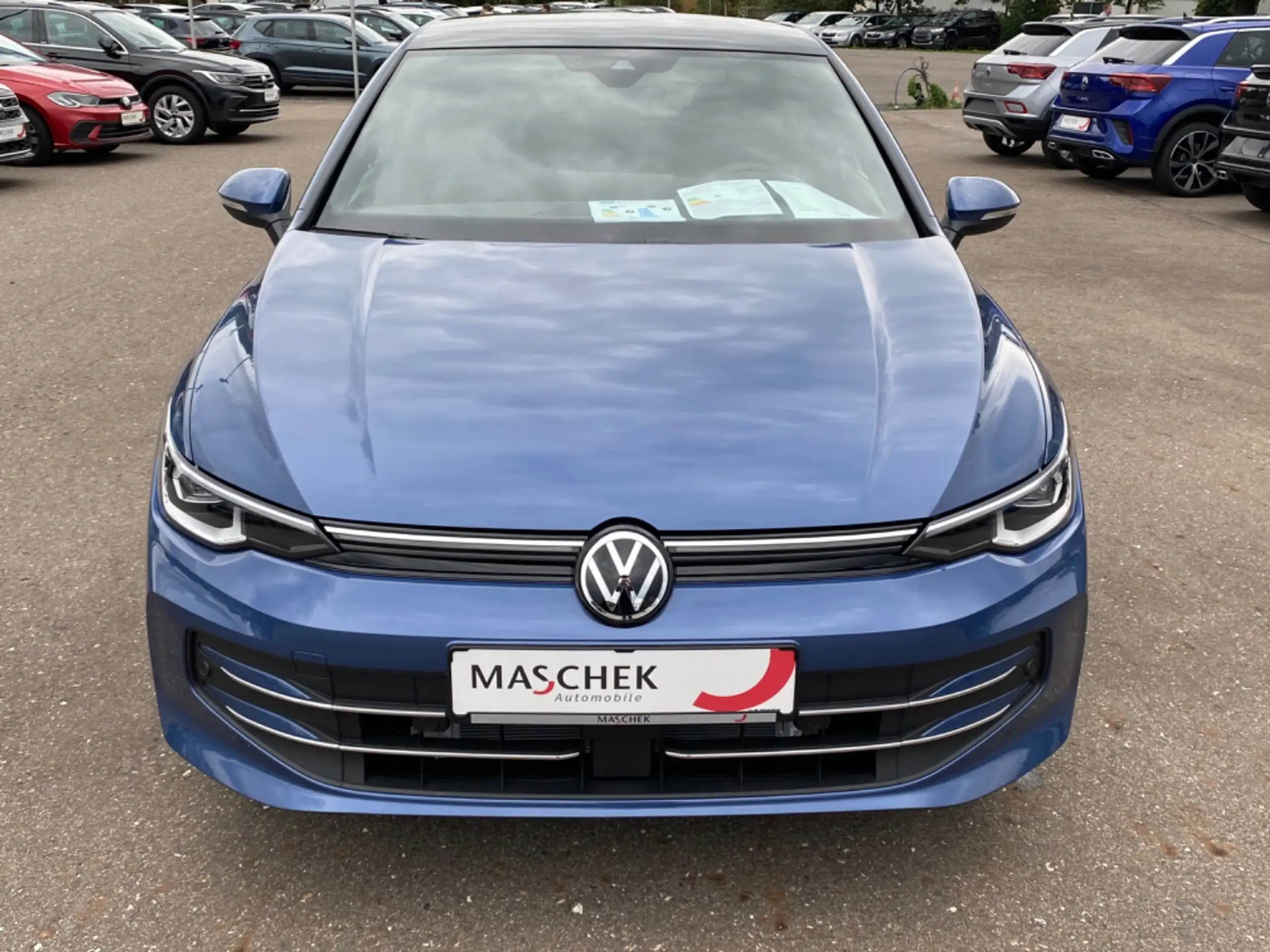 Volkswagen - Golf