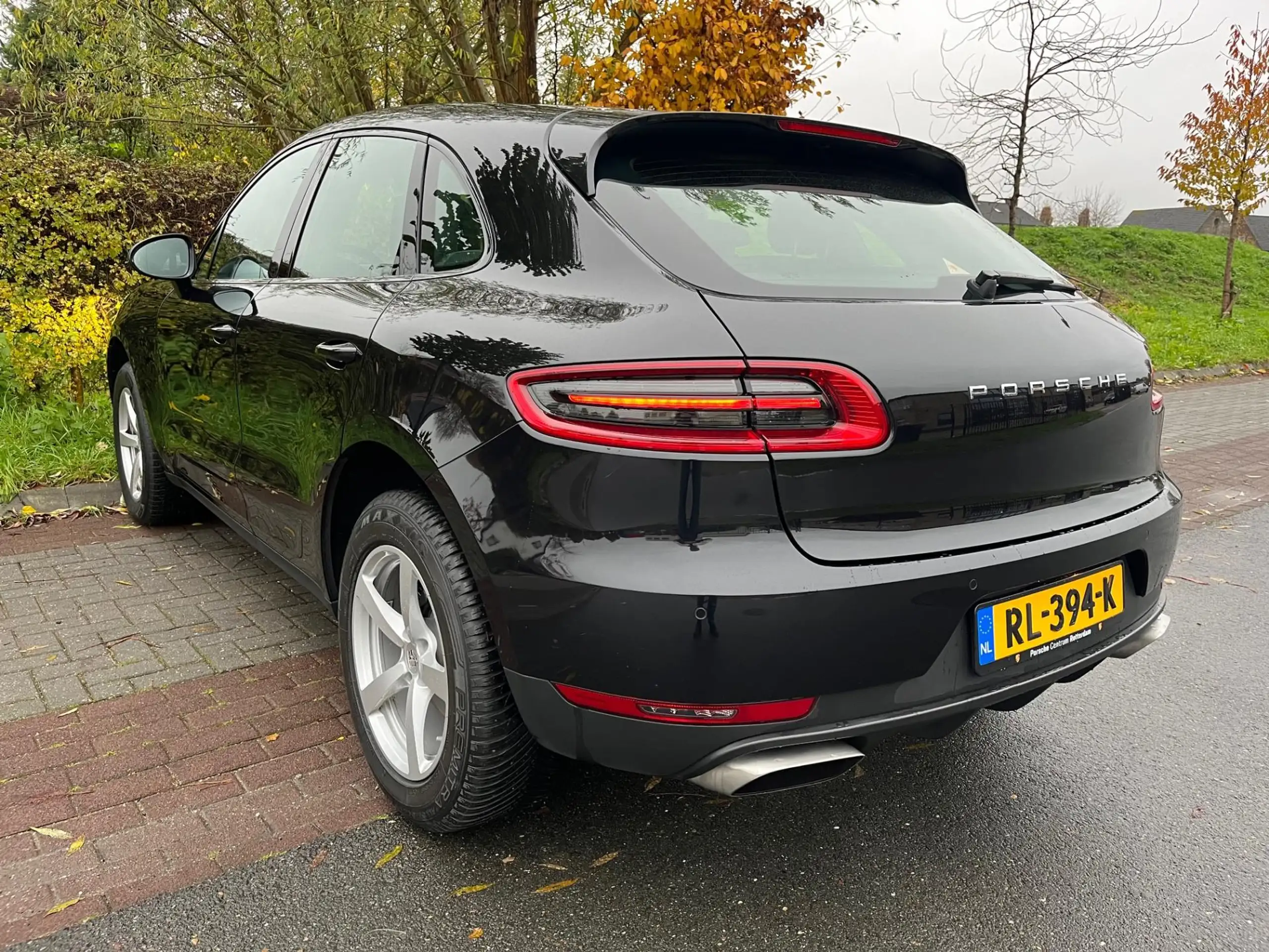 Porsche - Macan