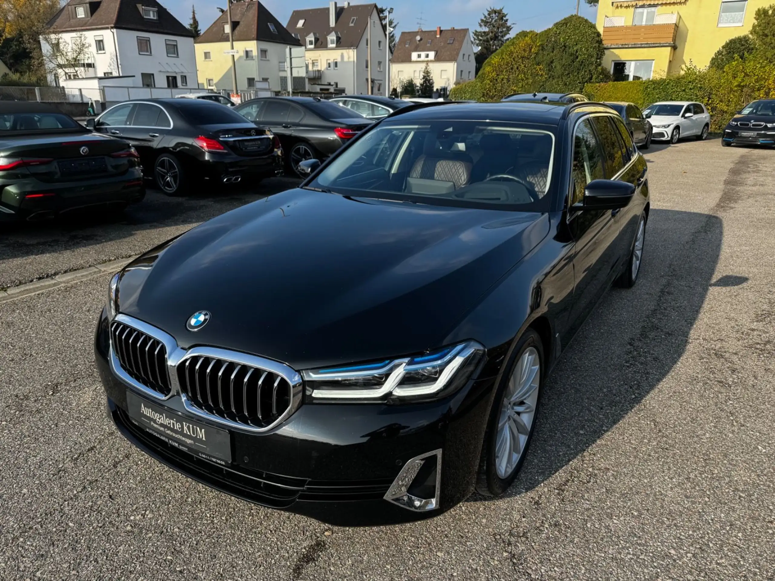 BMW - 530