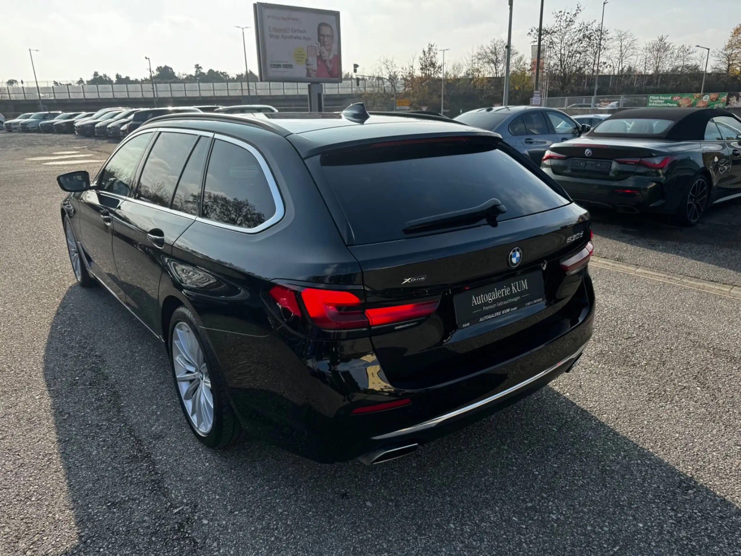 BMW - 530