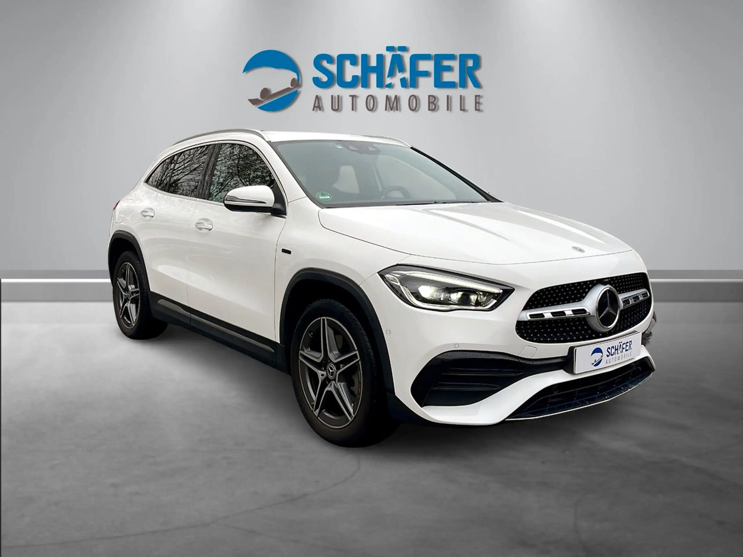 Mercedes-Benz - GLA 250