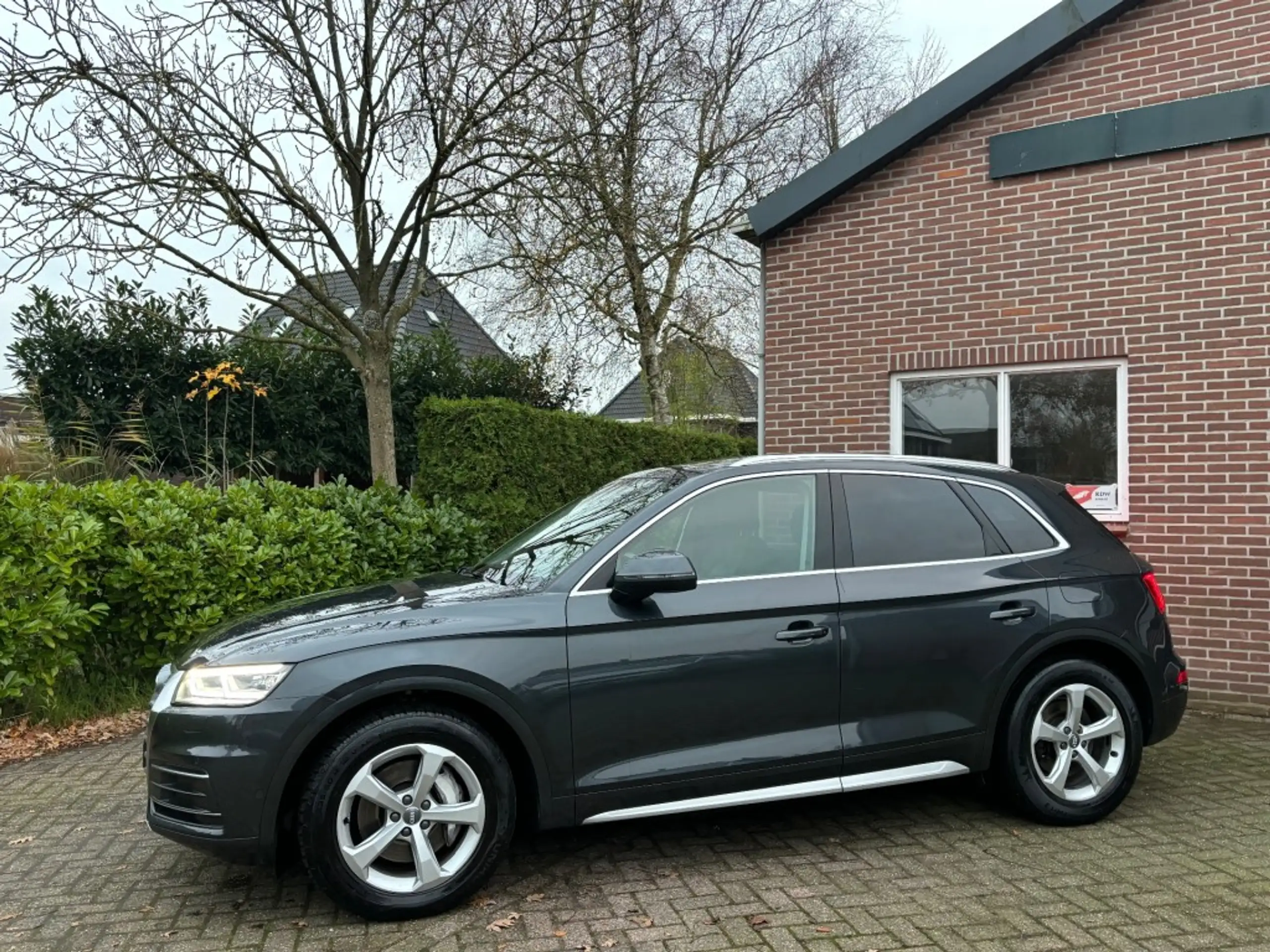 Audi - Q5