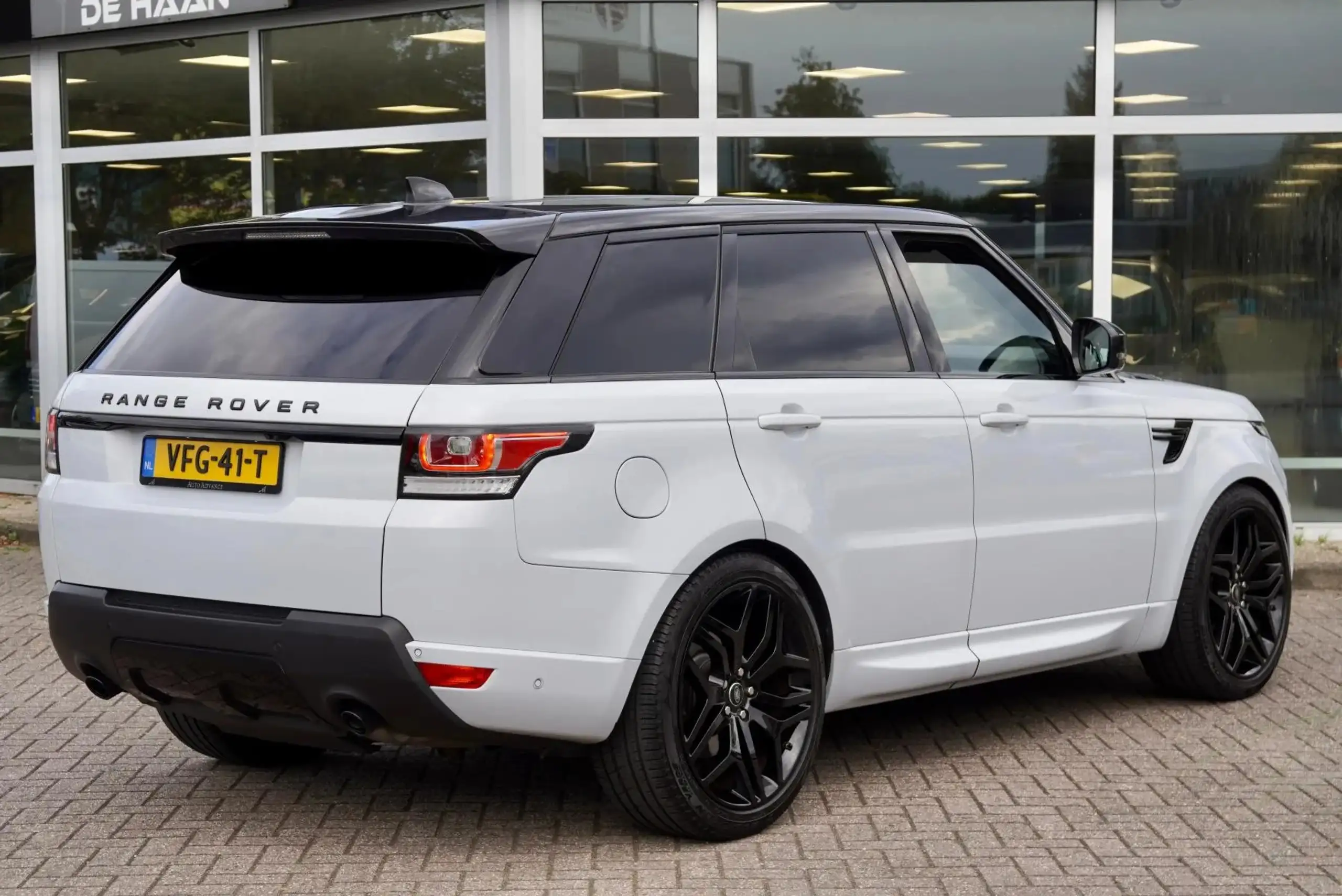 Land Rover - Range Rover Sport