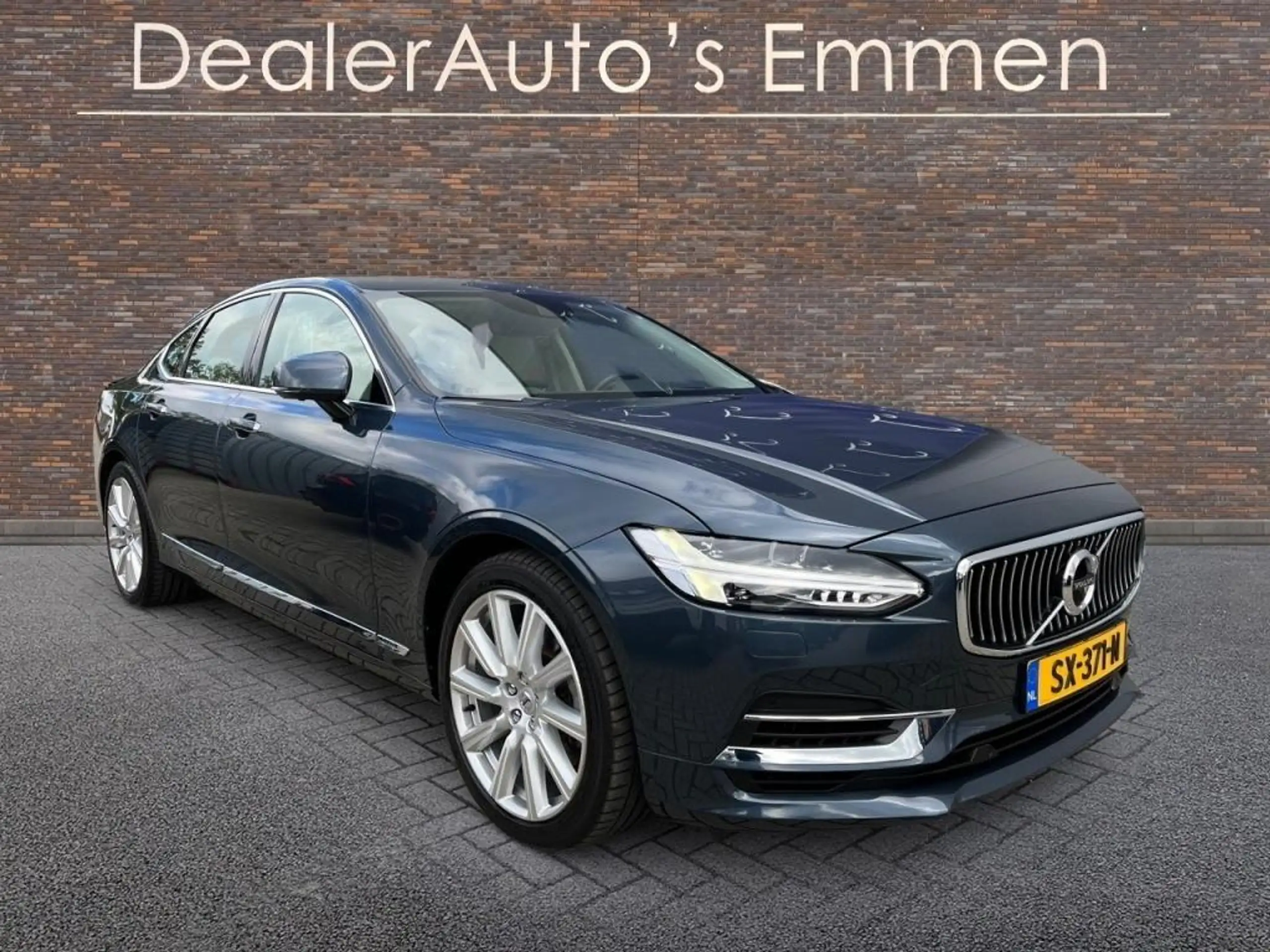 Volvo - S90