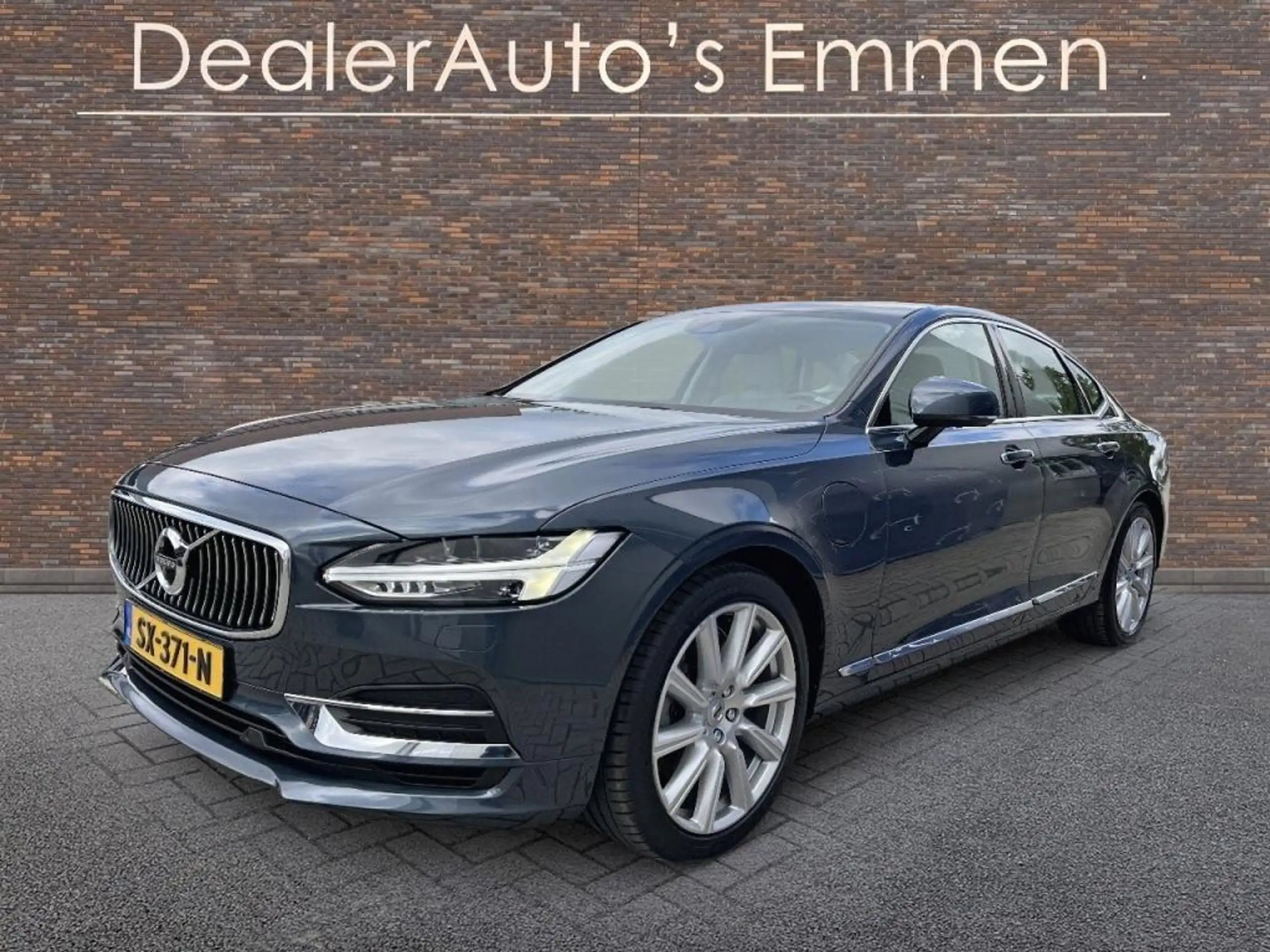 Volvo - S90