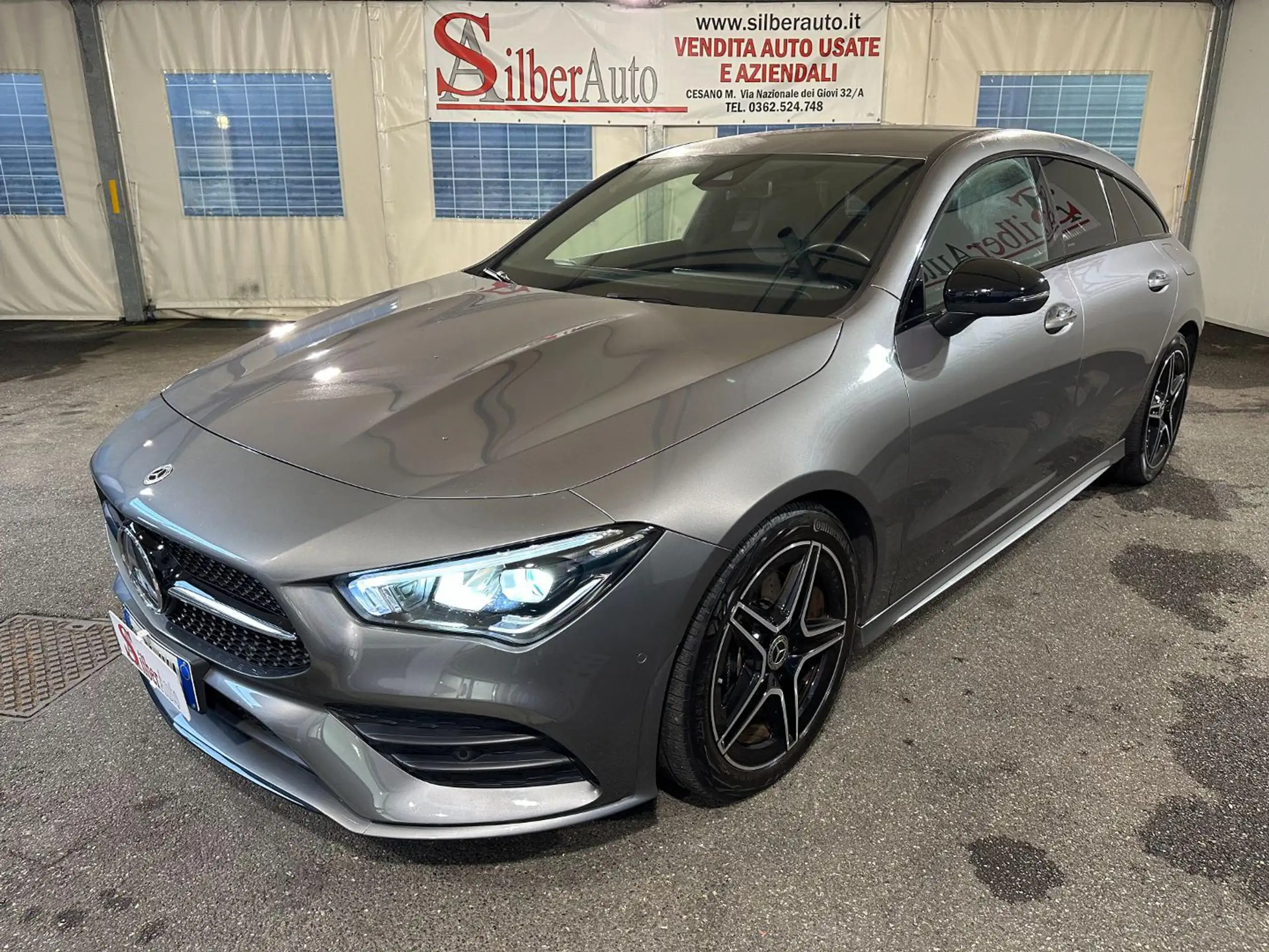 Mercedes-Benz - CLA 200