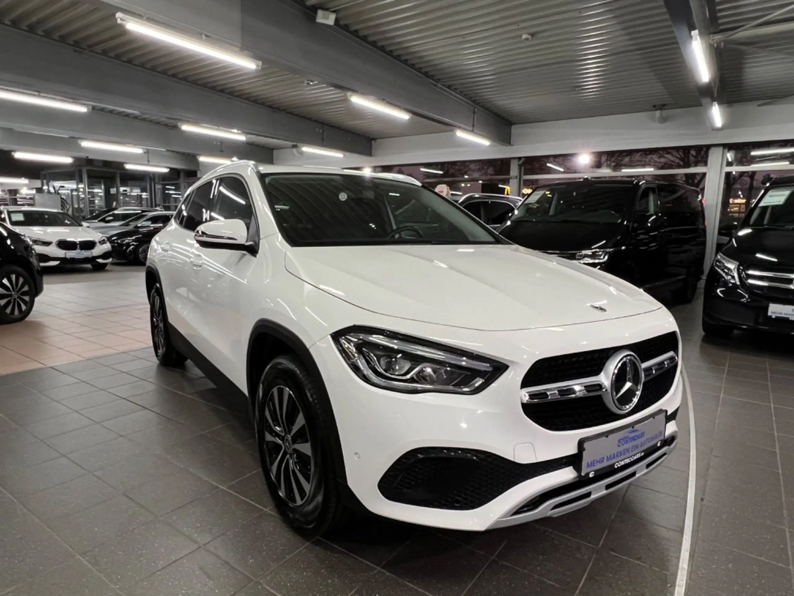 Mercedes-Benz - GLA 250