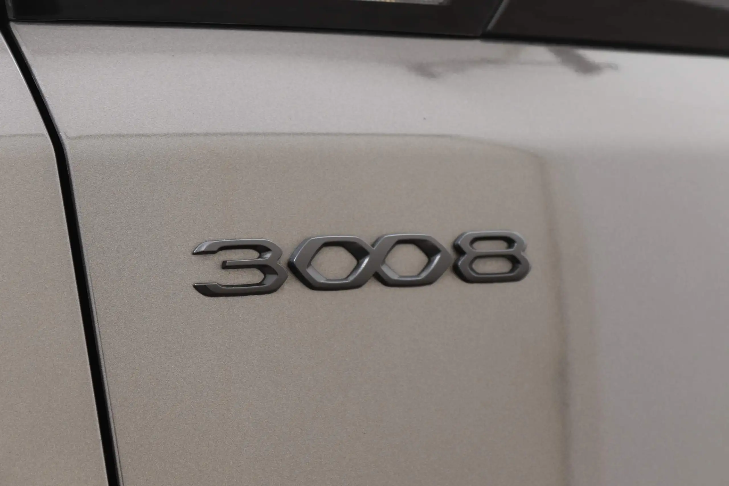 Peugeot - 3008