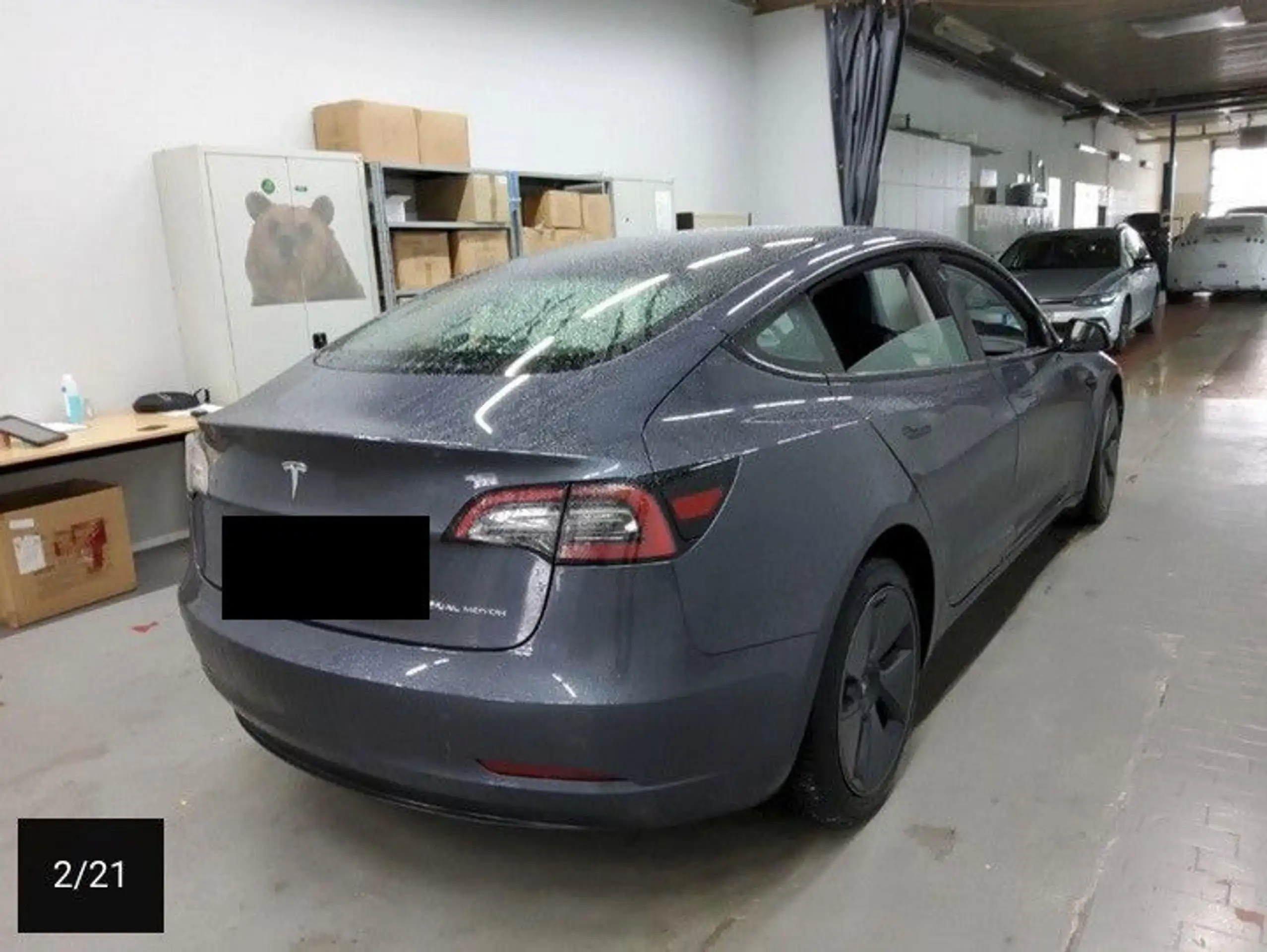 Tesla - Model 3