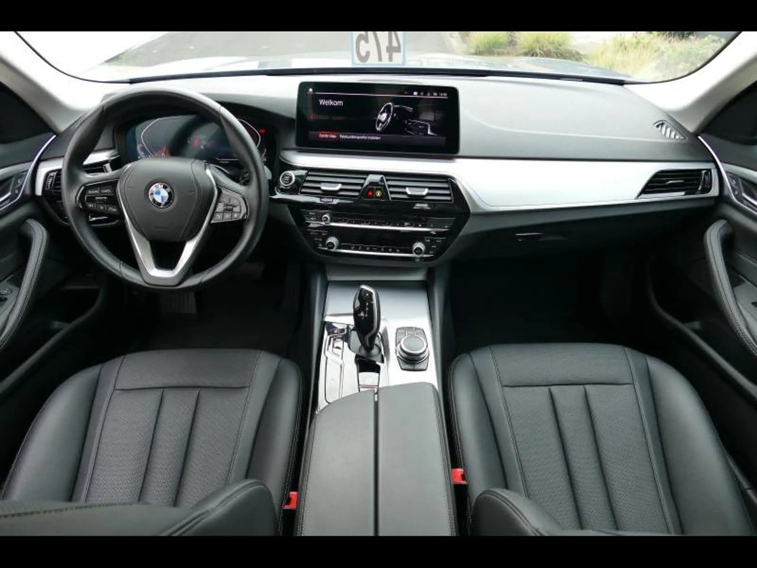 BMW - 520