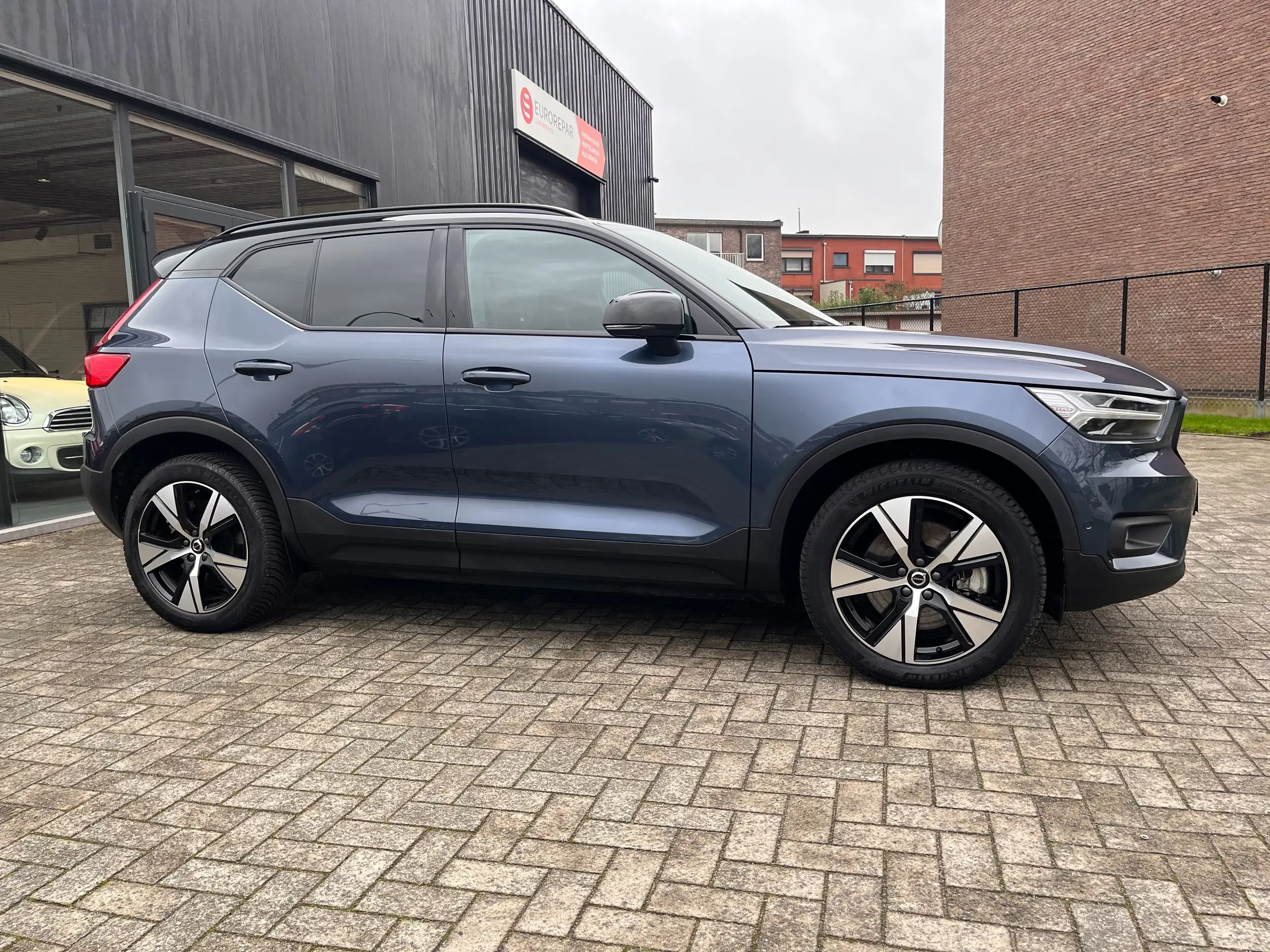 Volvo - XC40