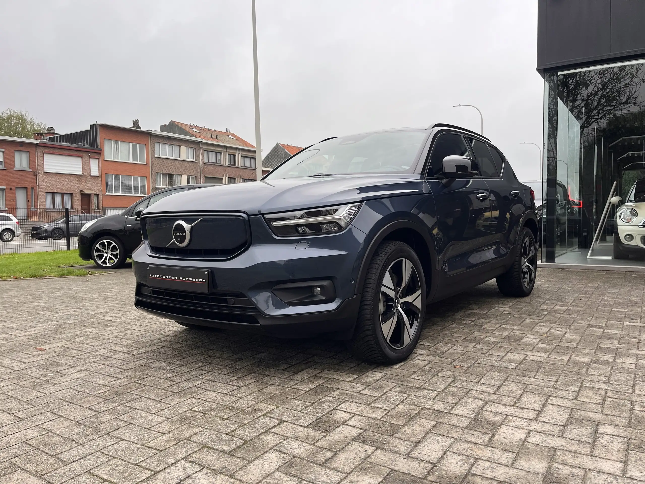 Volvo - XC40