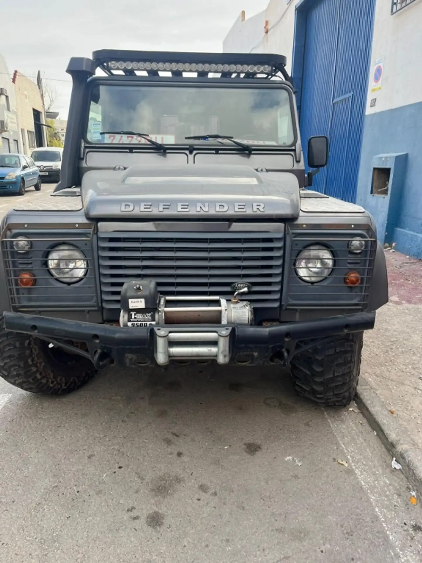 Land Rover Defender 2014