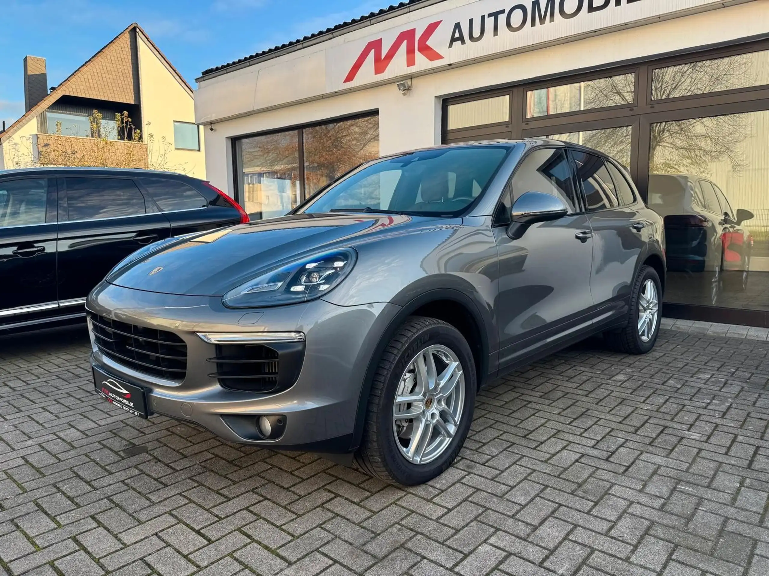 Porsche - Cayenne