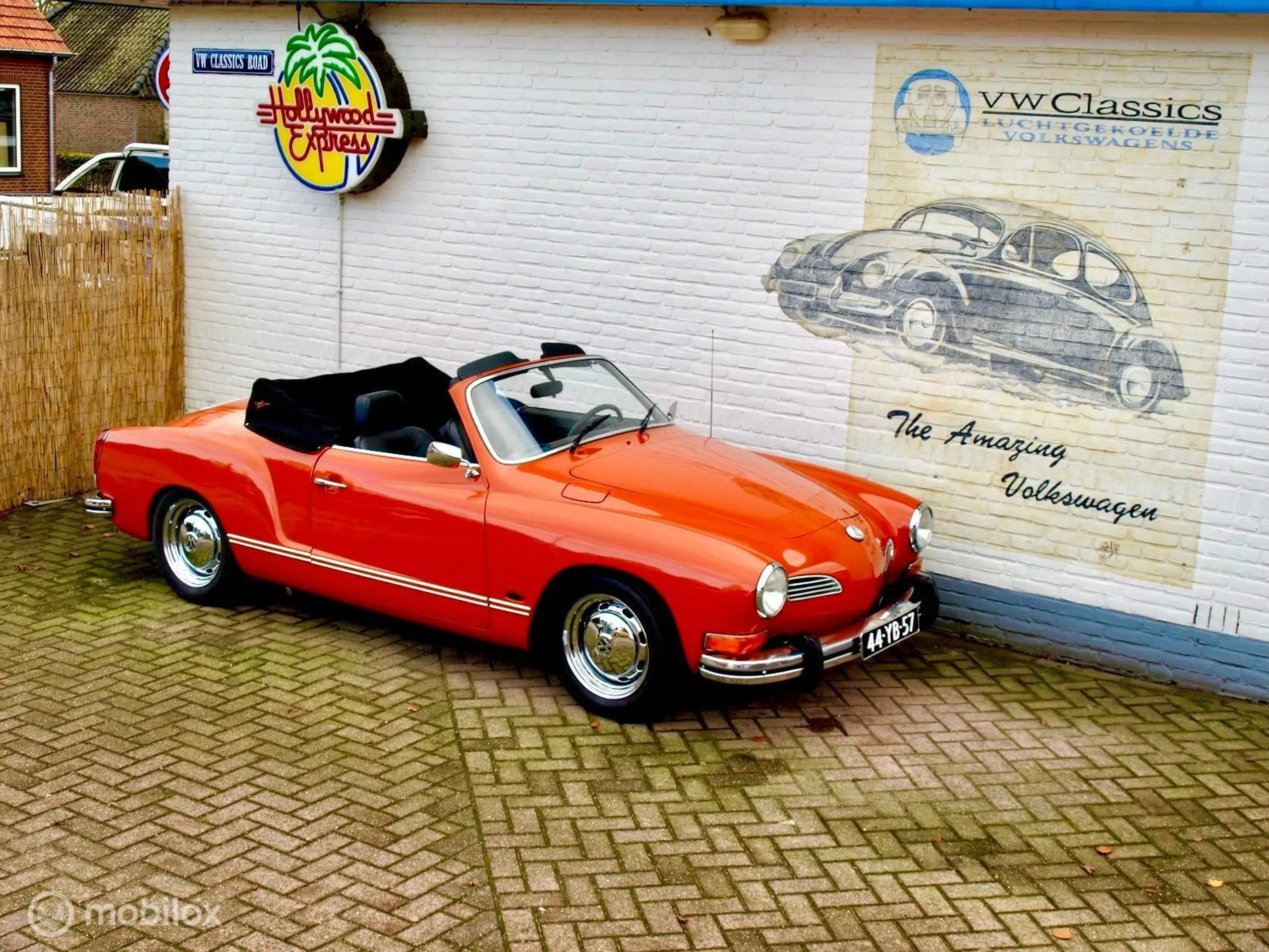 Volkswagen - Karmann Ghia