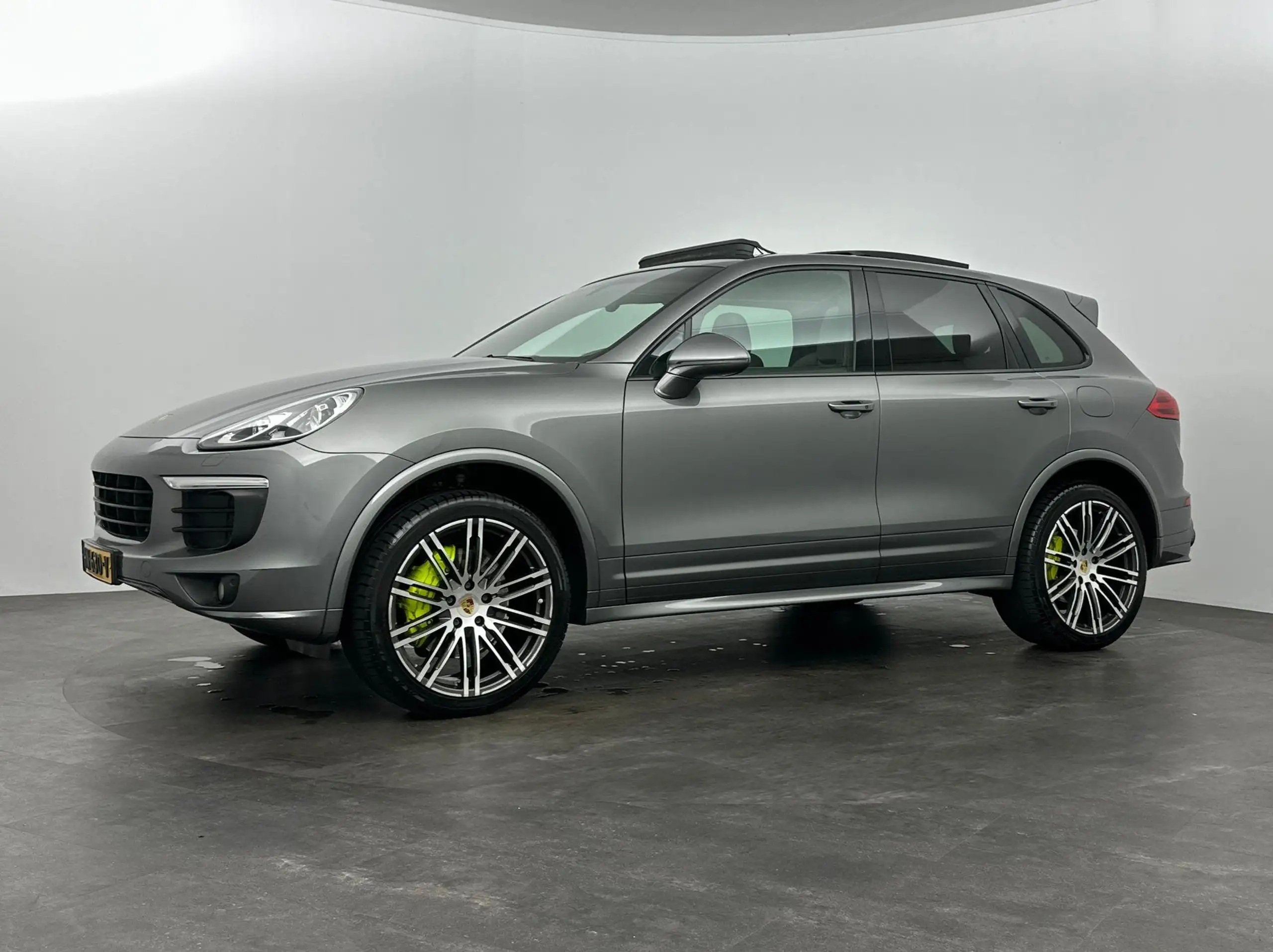 Porsche - Cayenne