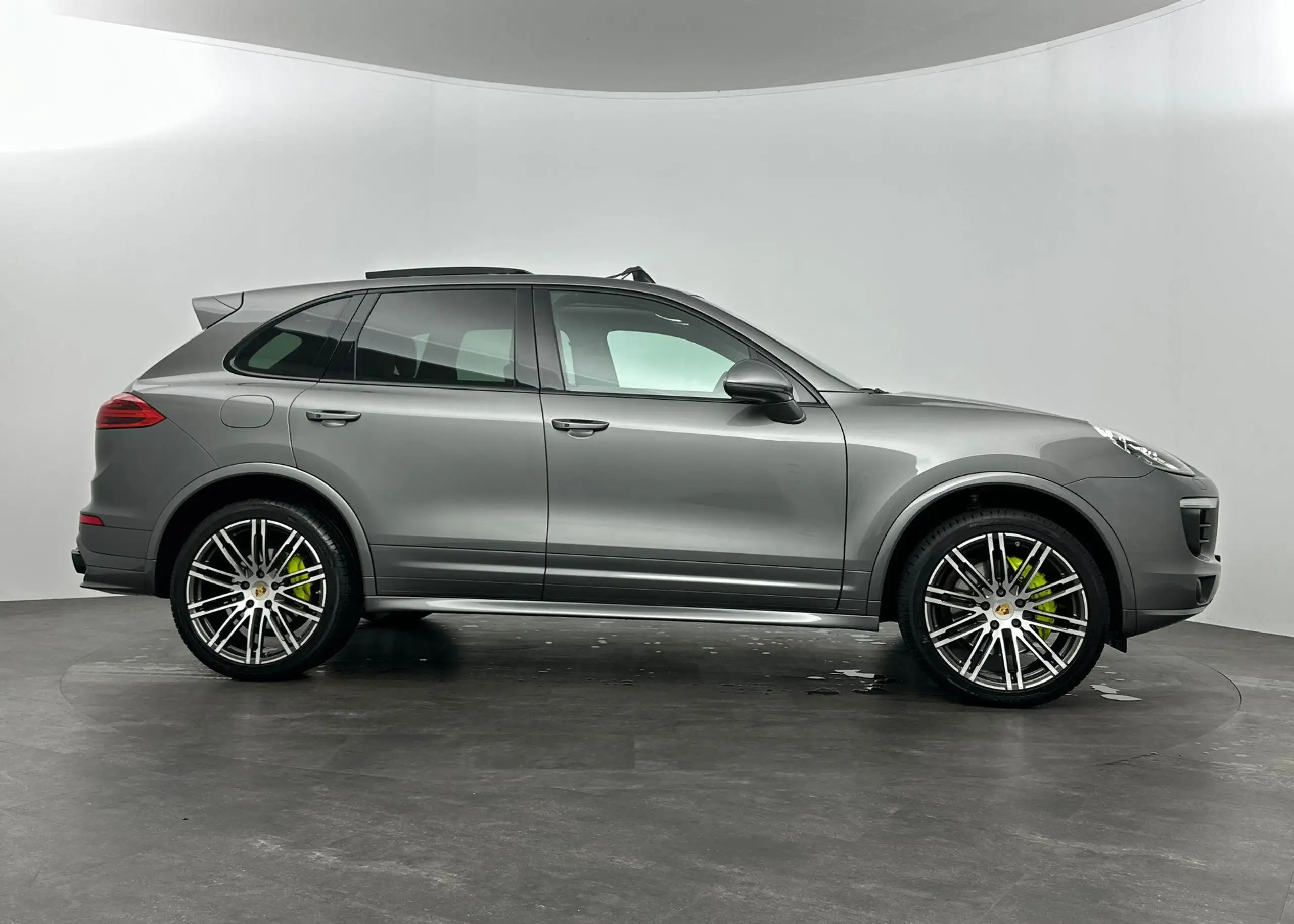 Porsche - Cayenne