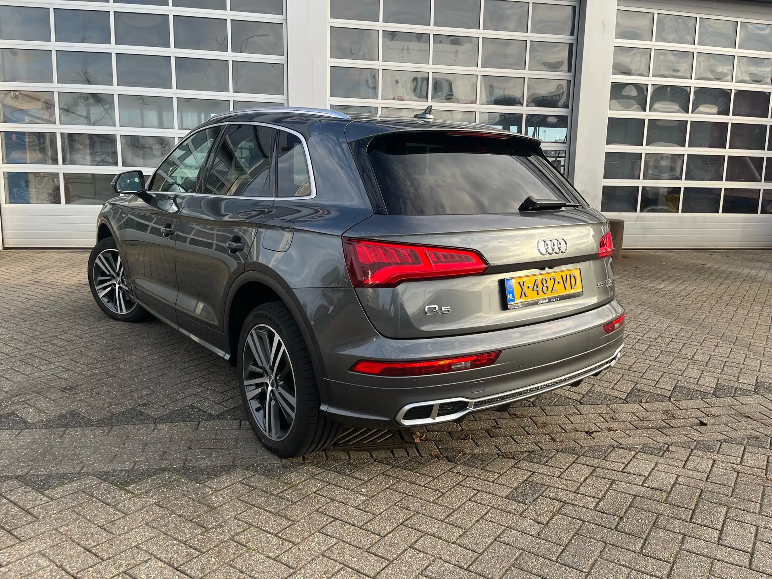 Audi - Q5