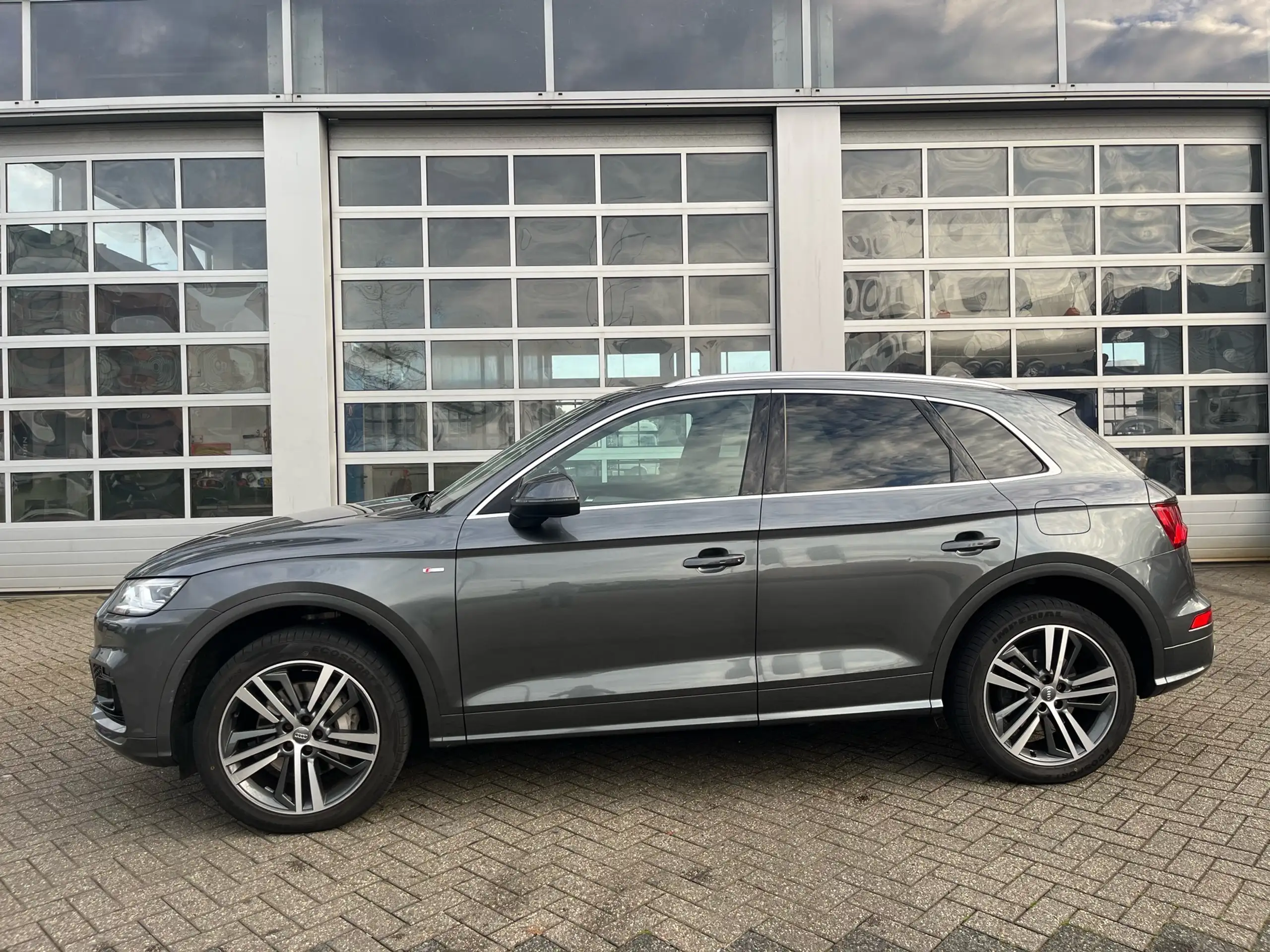 Audi - Q5