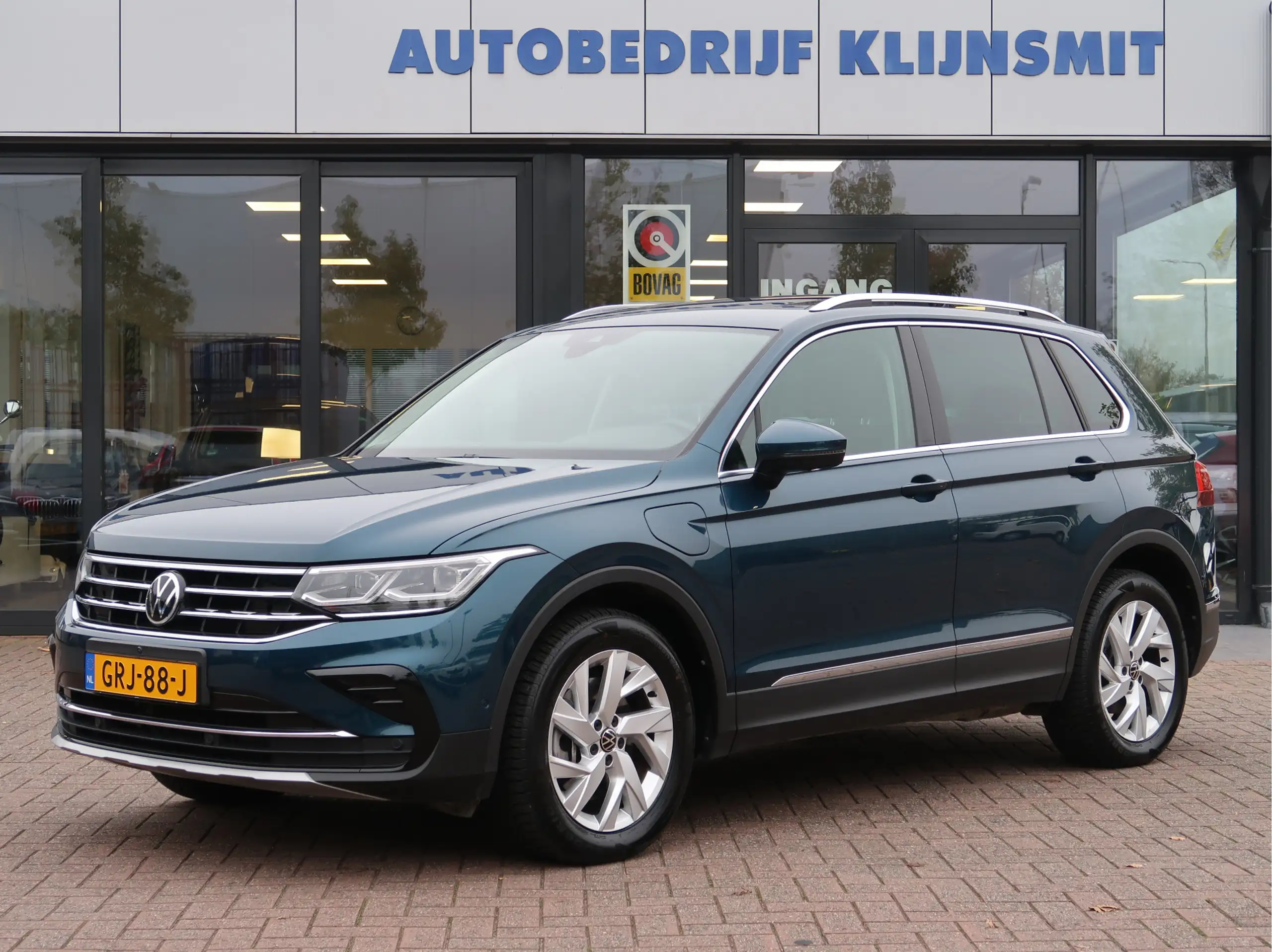 Volkswagen - Tiguan