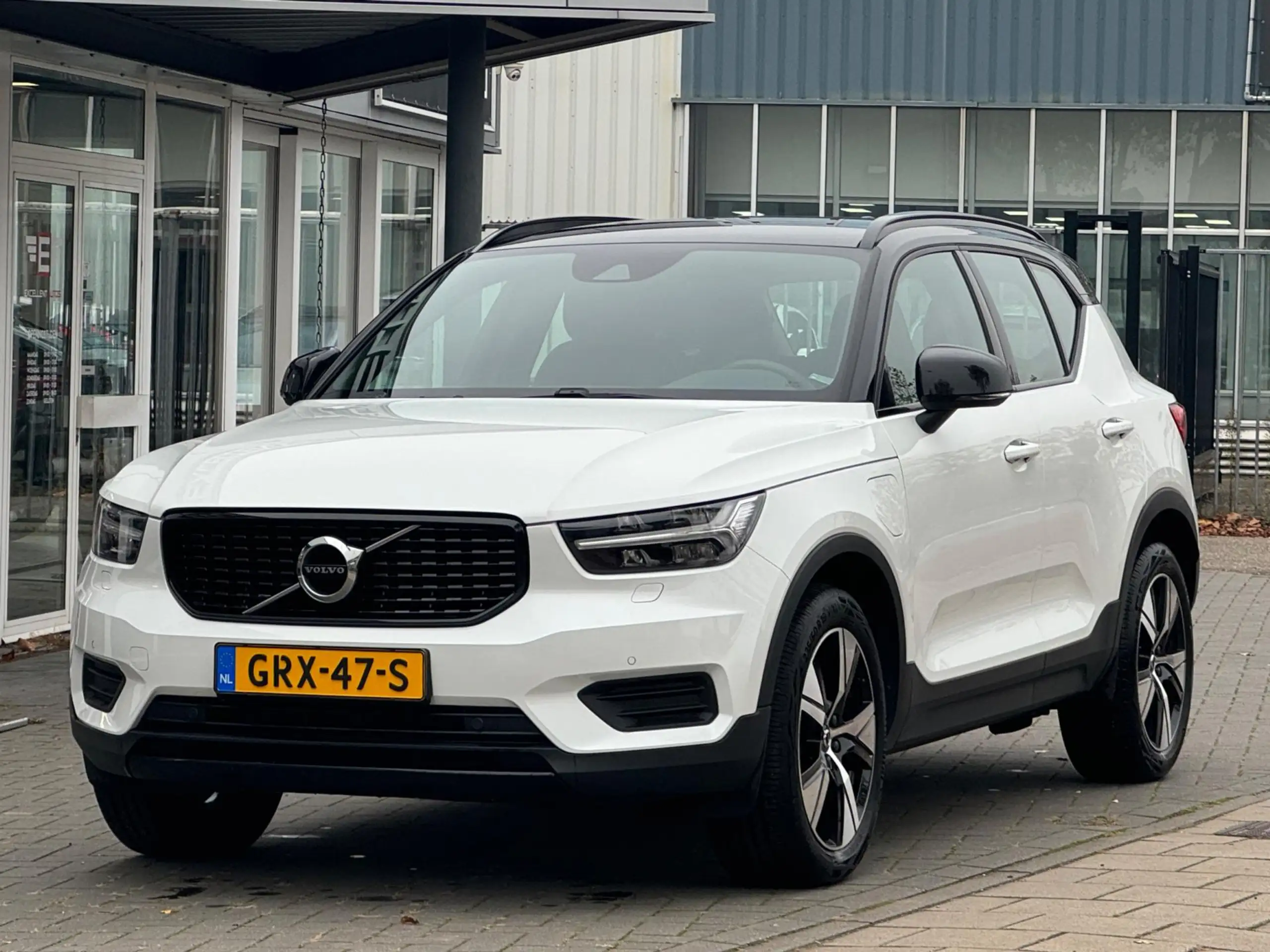 Volvo - XC40