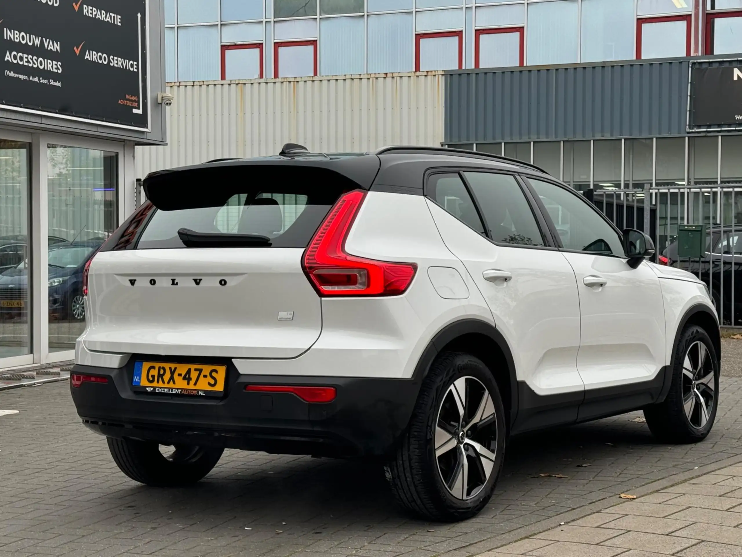 Volvo - XC40