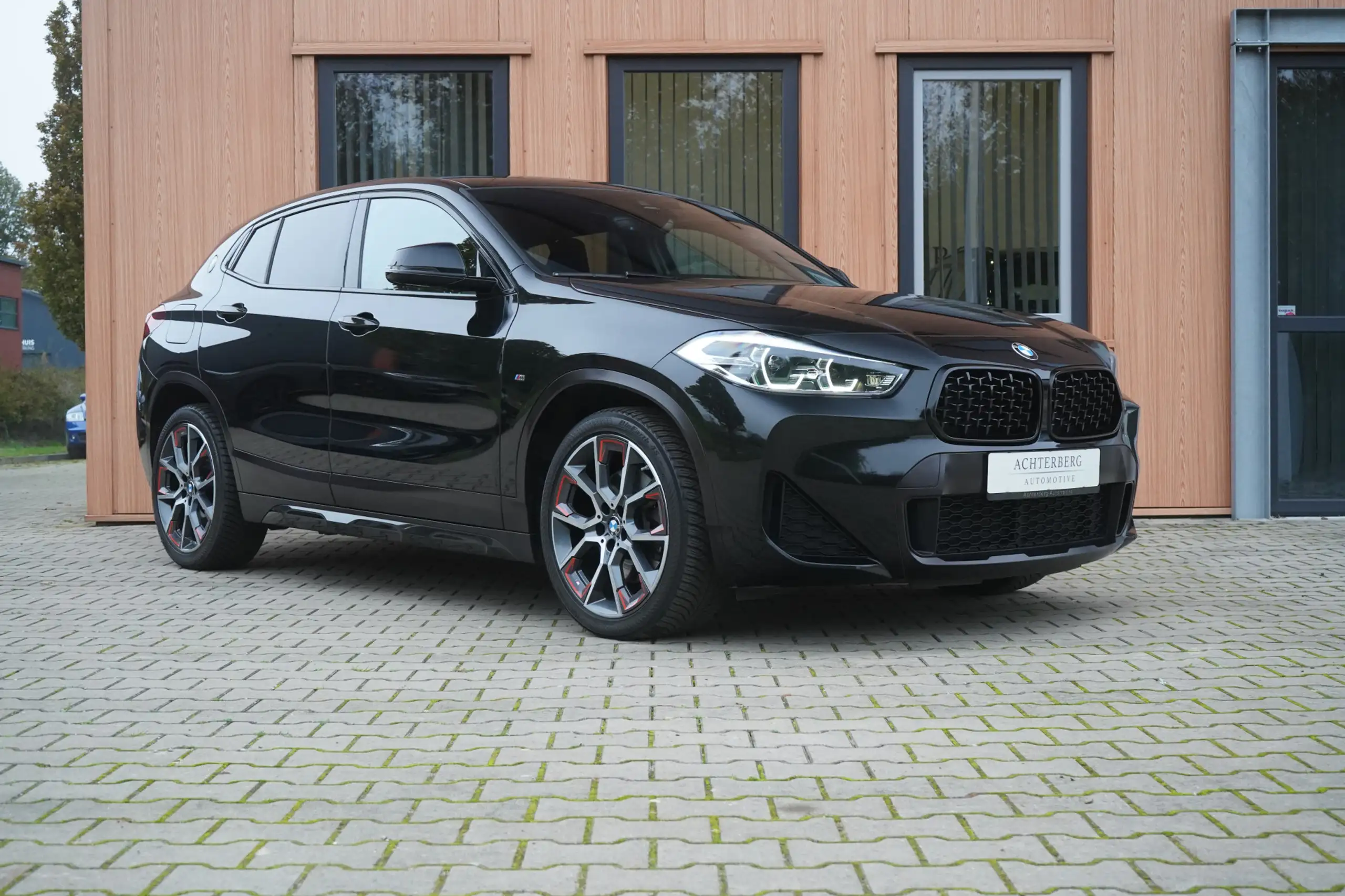 BMW - X2