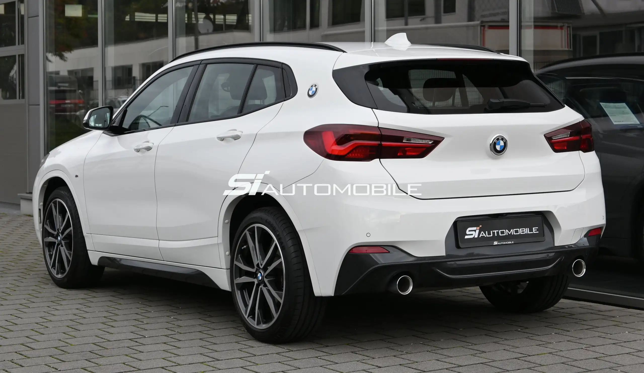 BMW - X2