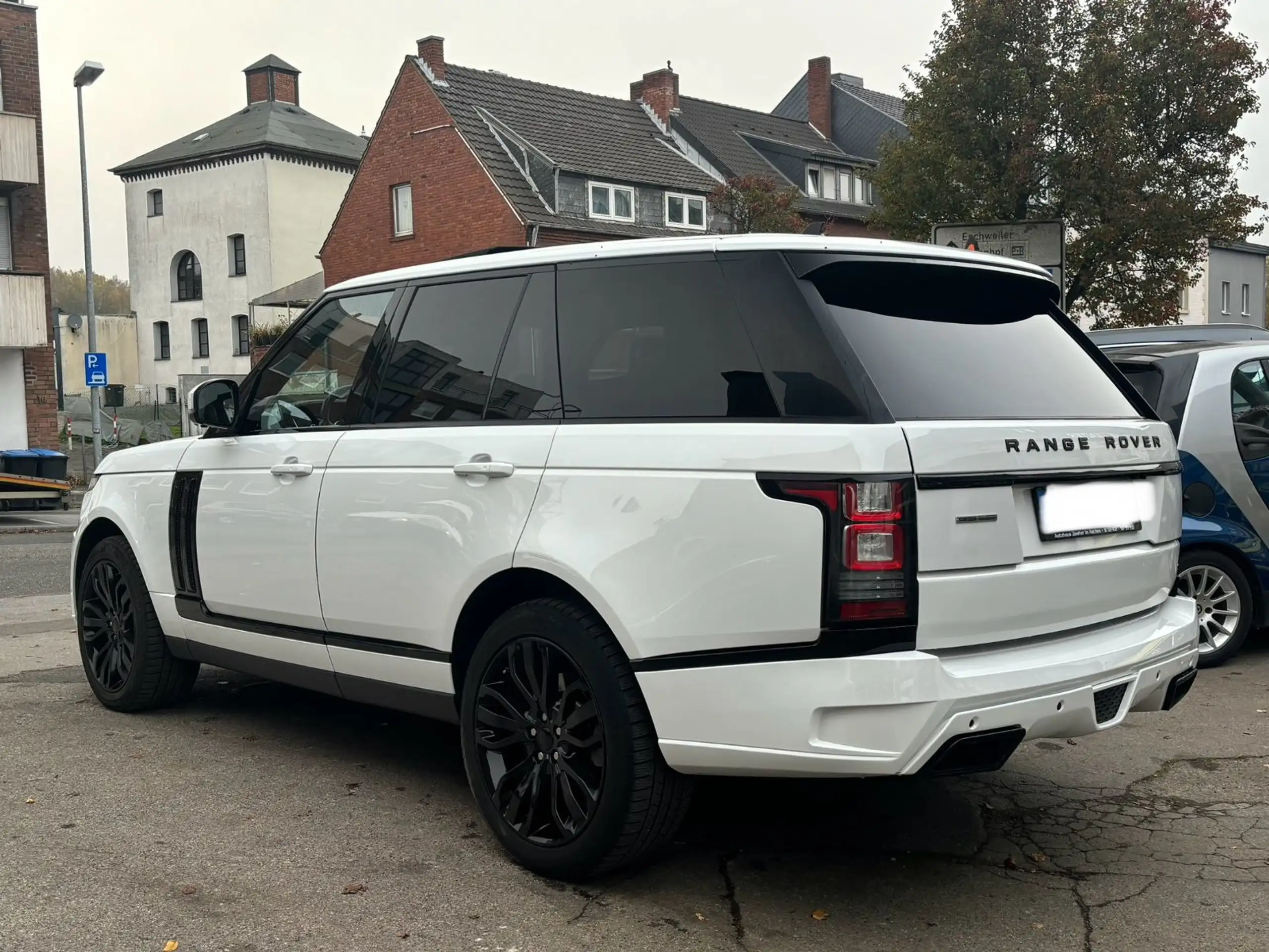 Land Rover - Range Rover