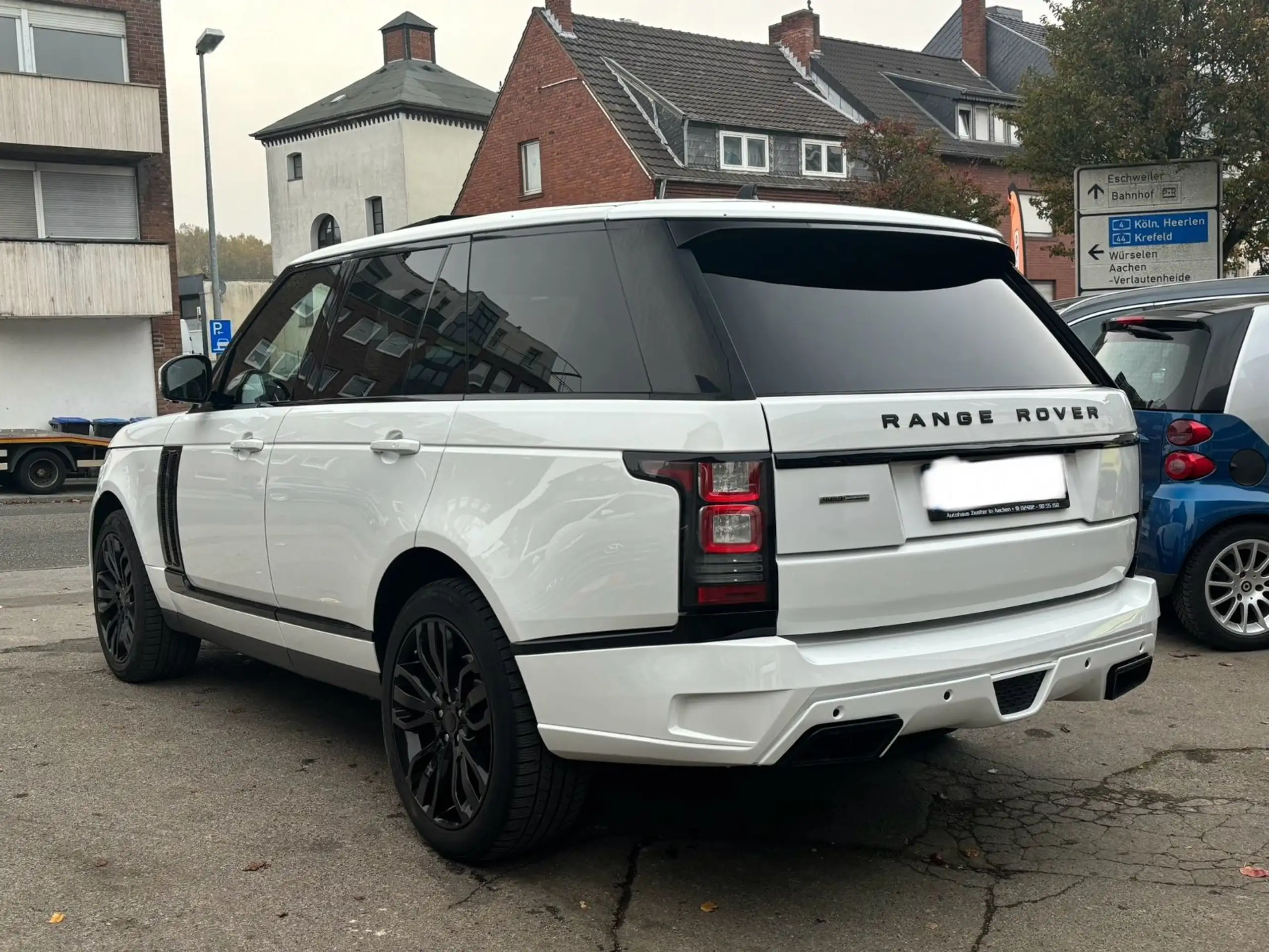 Land Rover - Range Rover