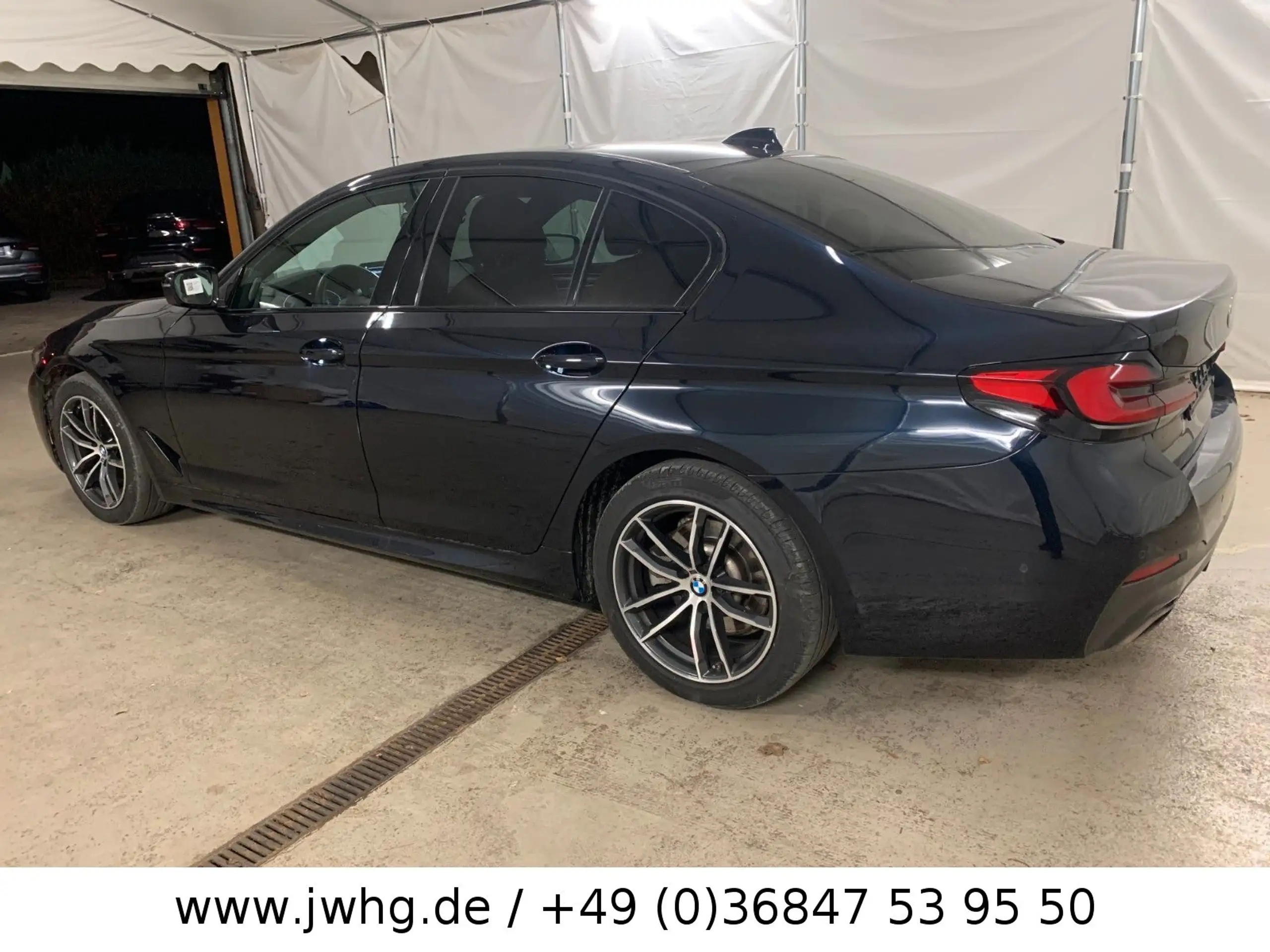 BMW - 520