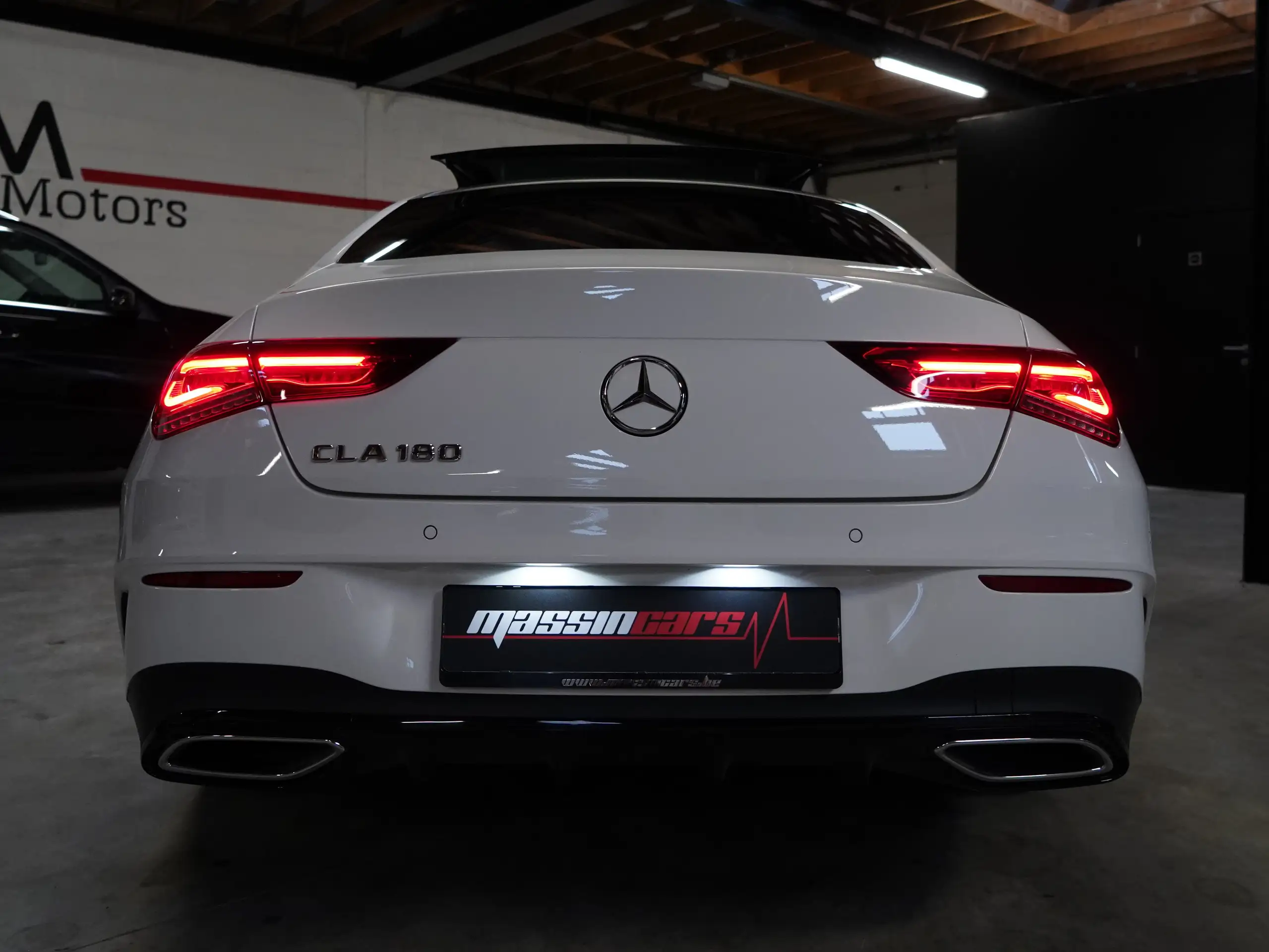 Mercedes-Benz - CLA 180