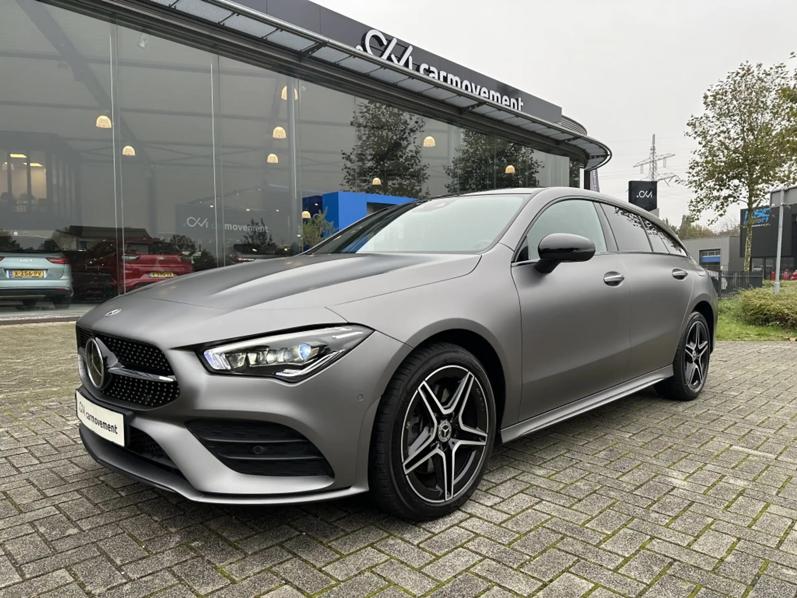 Mercedes-Benz - CLA 250