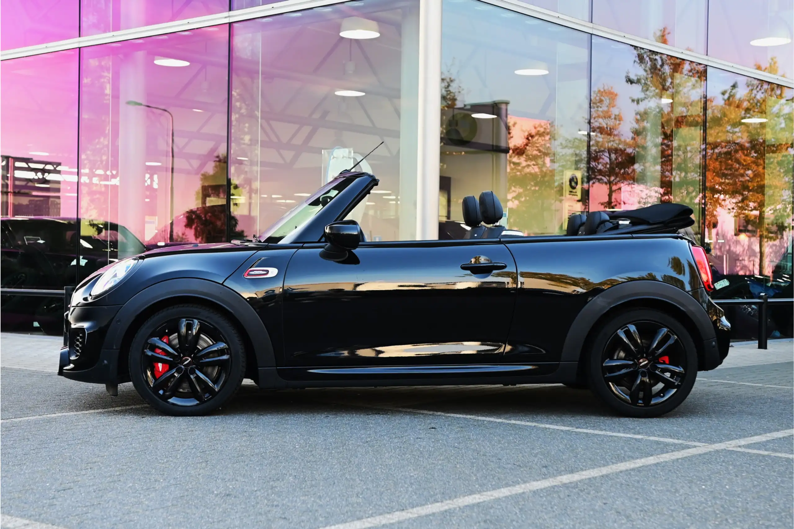 MINI - John Cooper Works Cabrio