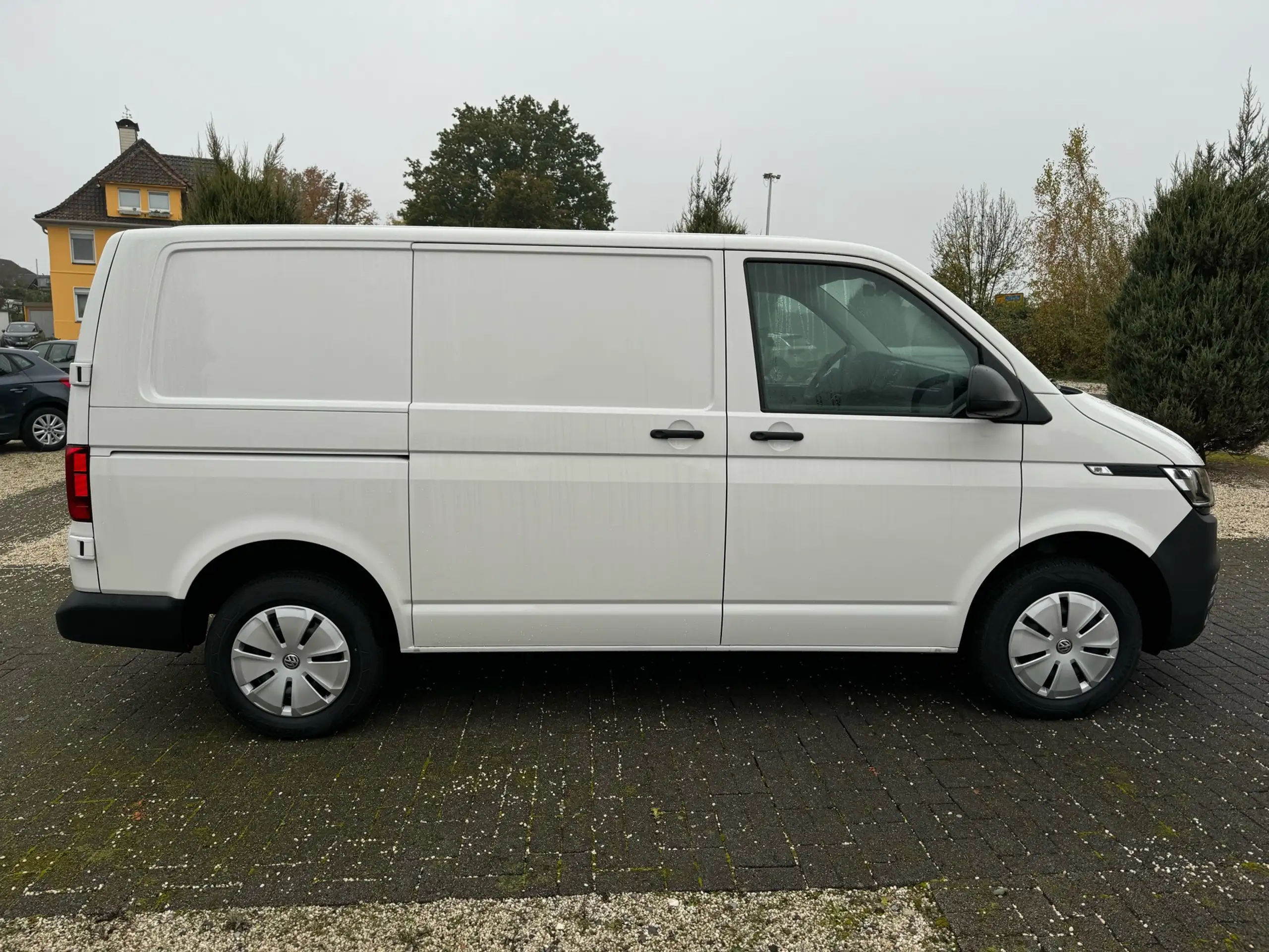 Volkswagen - T6.1 Transporter